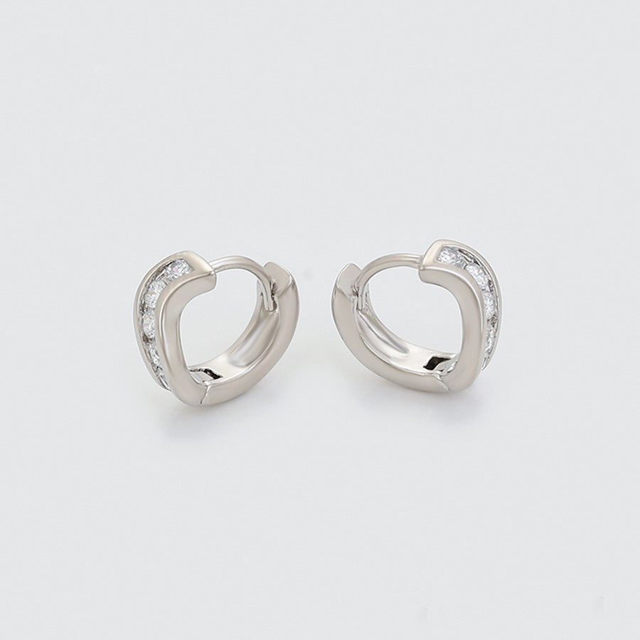 Mini Huggie Con Zirconias Blancas