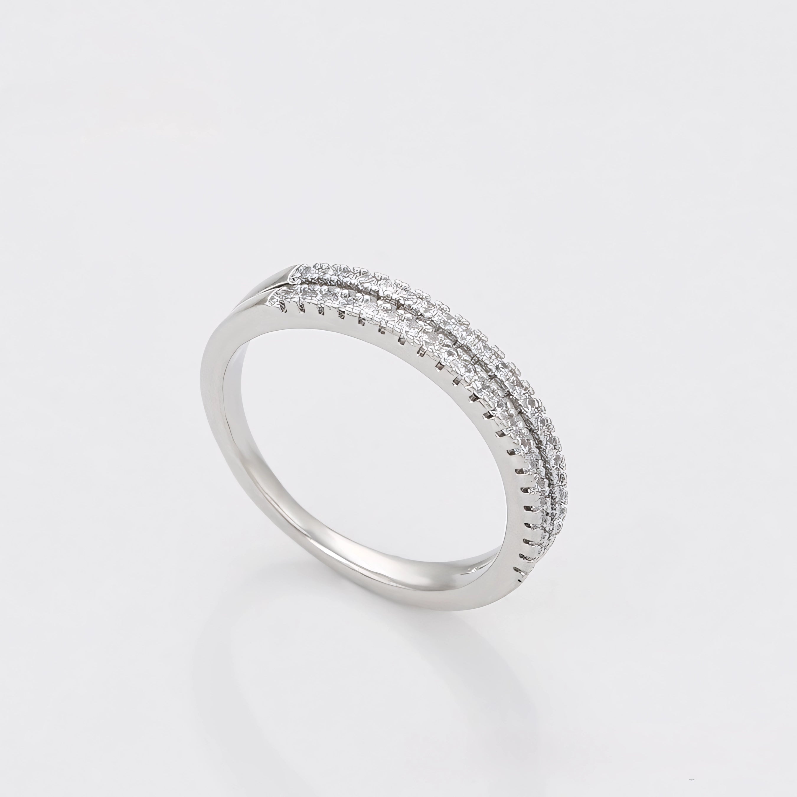 Anillo Elegante con Zirconia Chapado en Platino