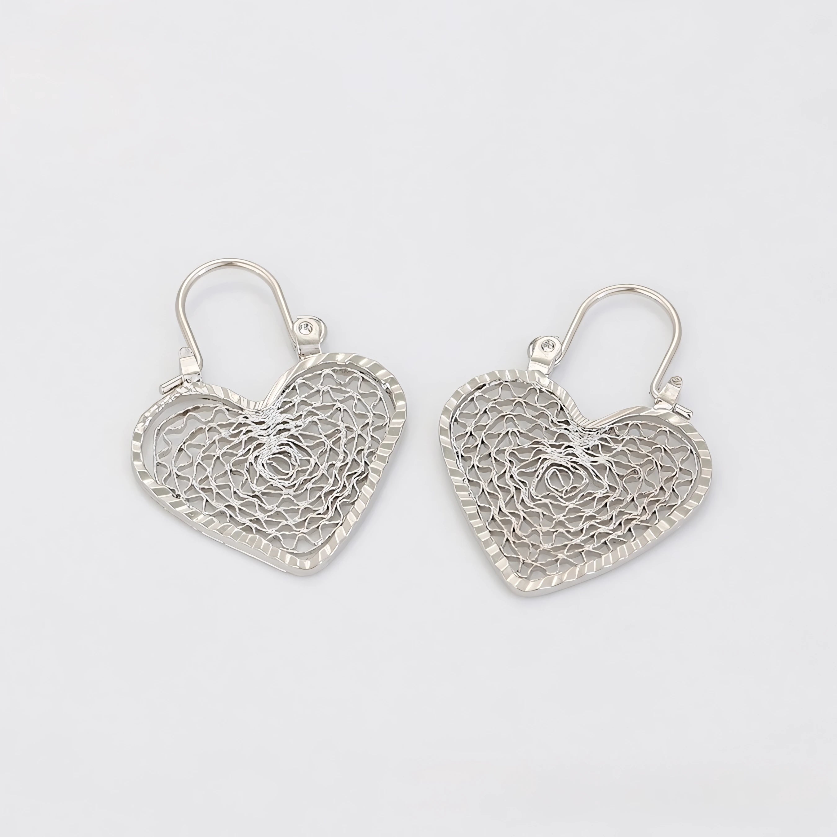 Aretes de Corazón Chapado en Platino