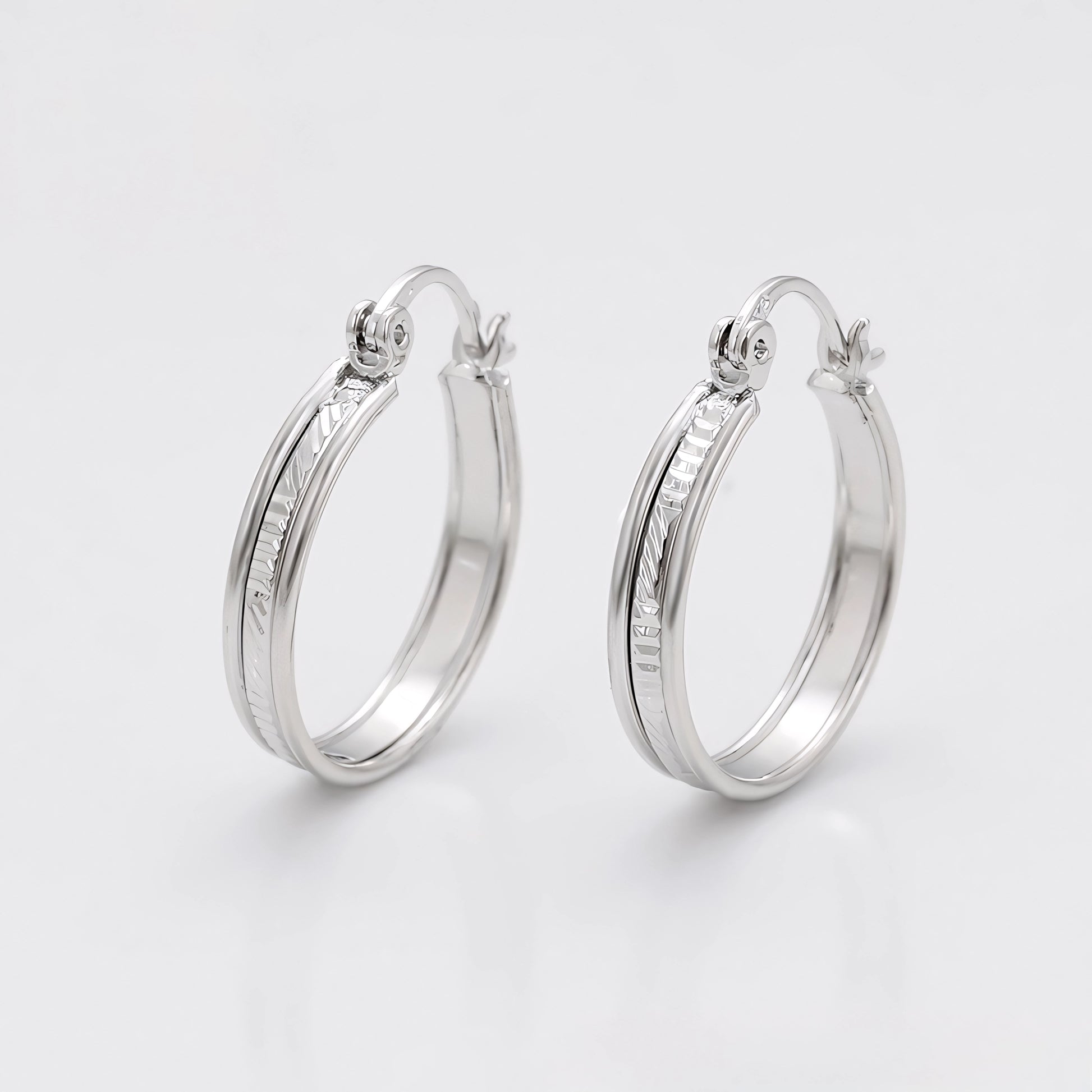 Arracada Elegante Chapada en Platino
