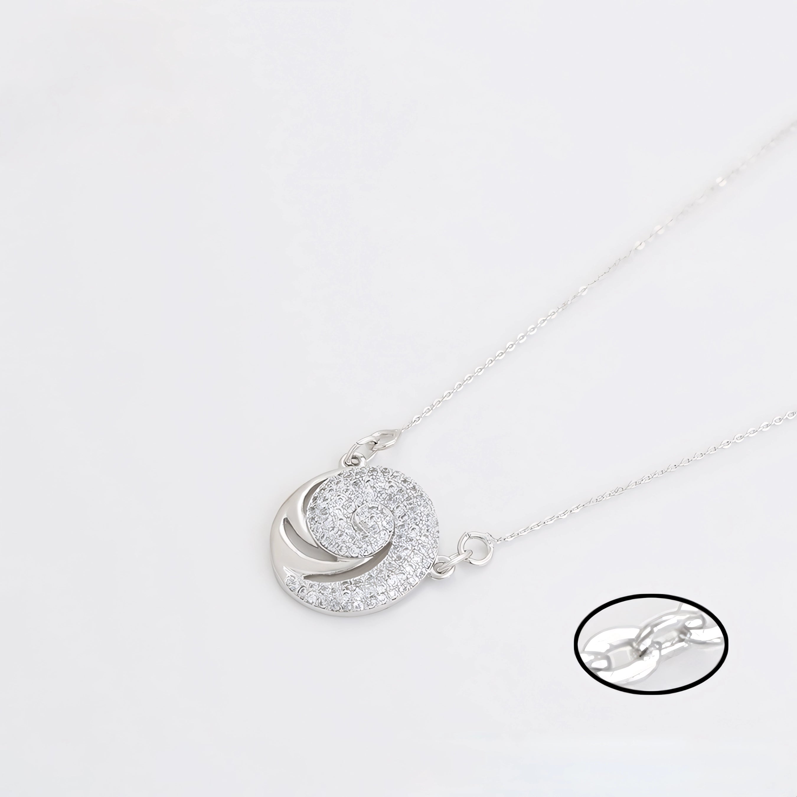 Collar Aura Espiral Con Zirconias Chapado En Platino