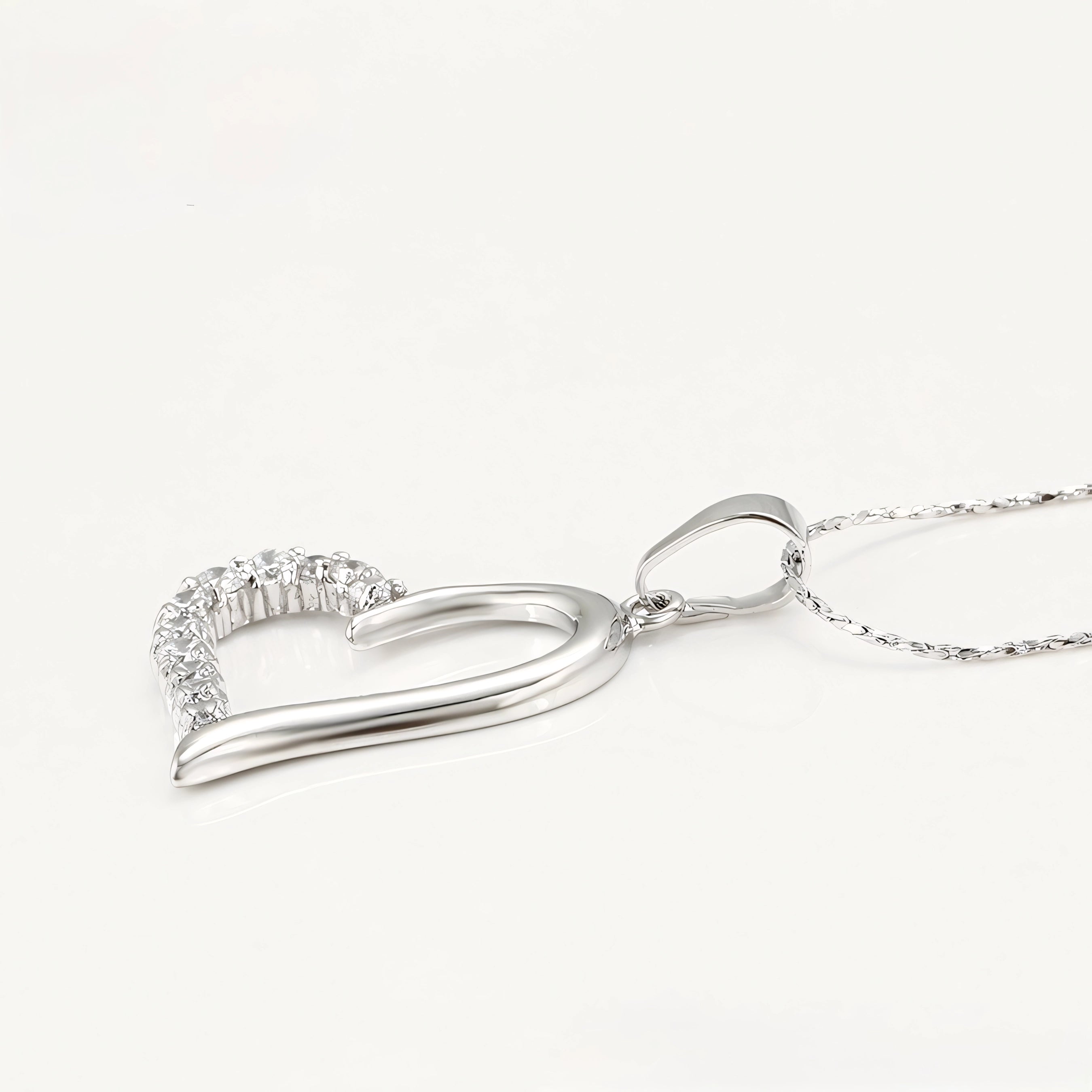 Collar Corazón Con Zirconias Chapado En Platino