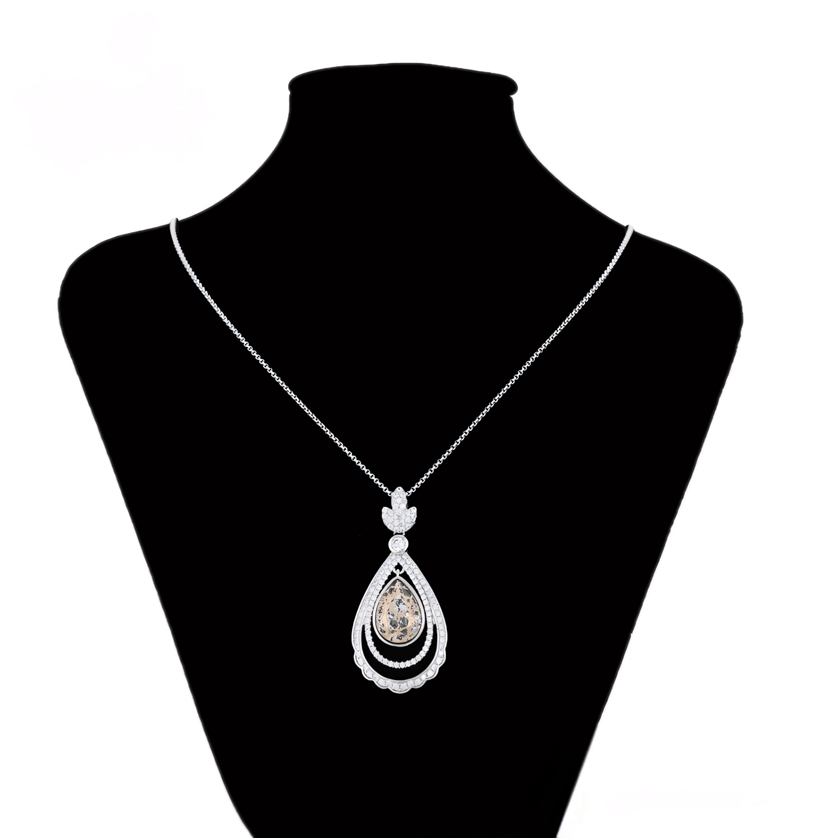 Collar De Lujo Elegante Chapado En Platino