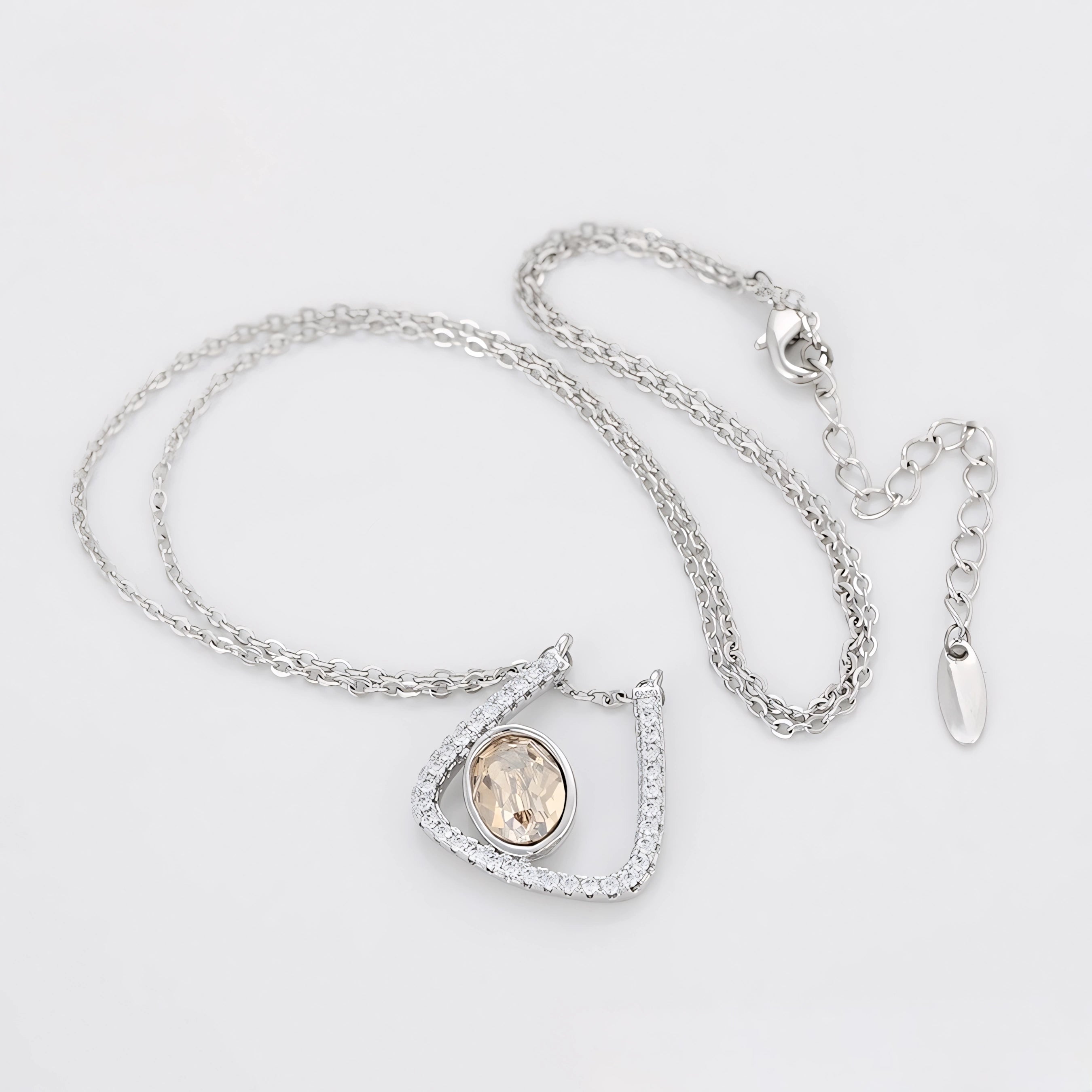 Collar Minimalista Con Zirconias Chapado En Platino