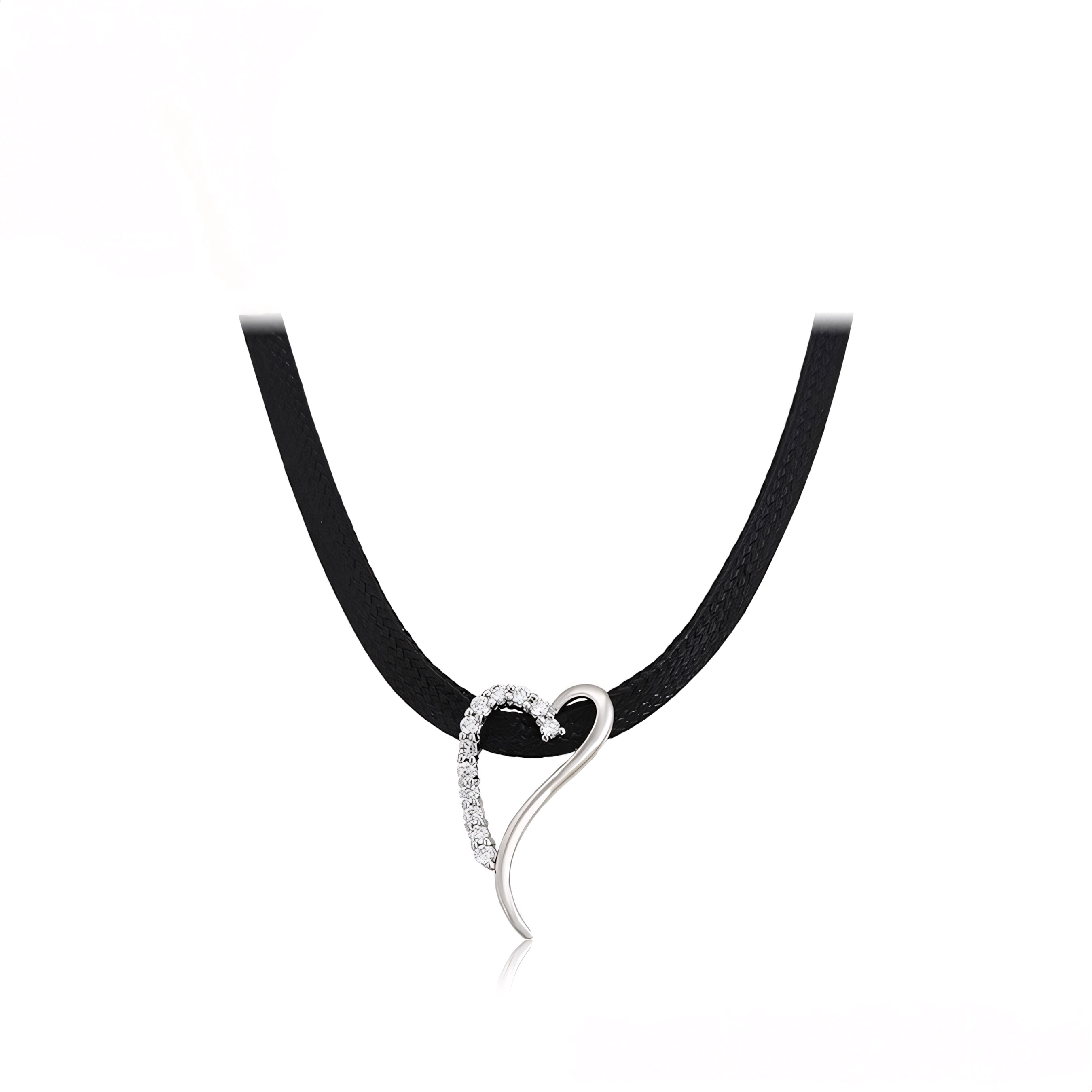 Collar Tipo Choker Con Corazón Y Zirconia