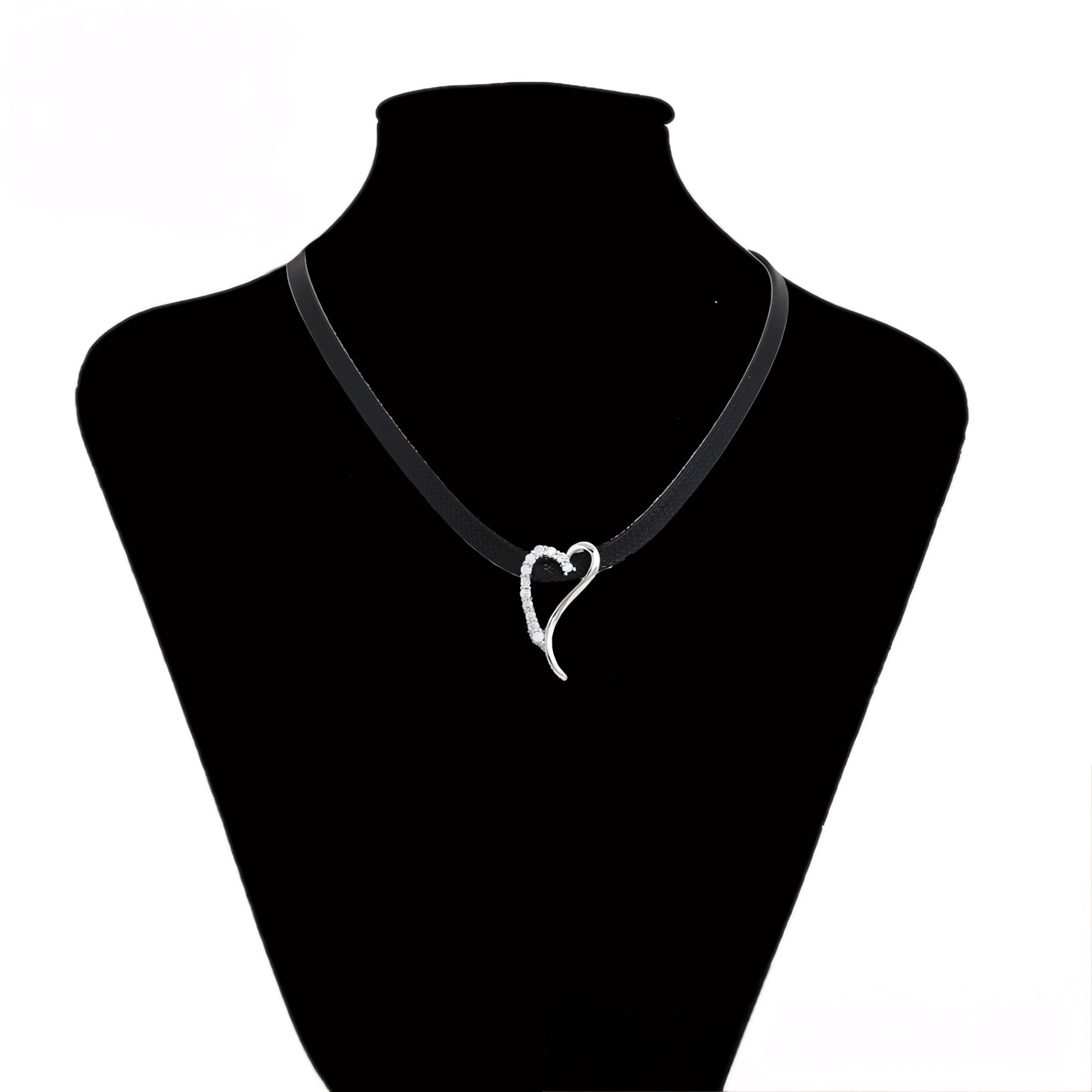 Collar Tipo Choker Con Corazón Y Zirconia