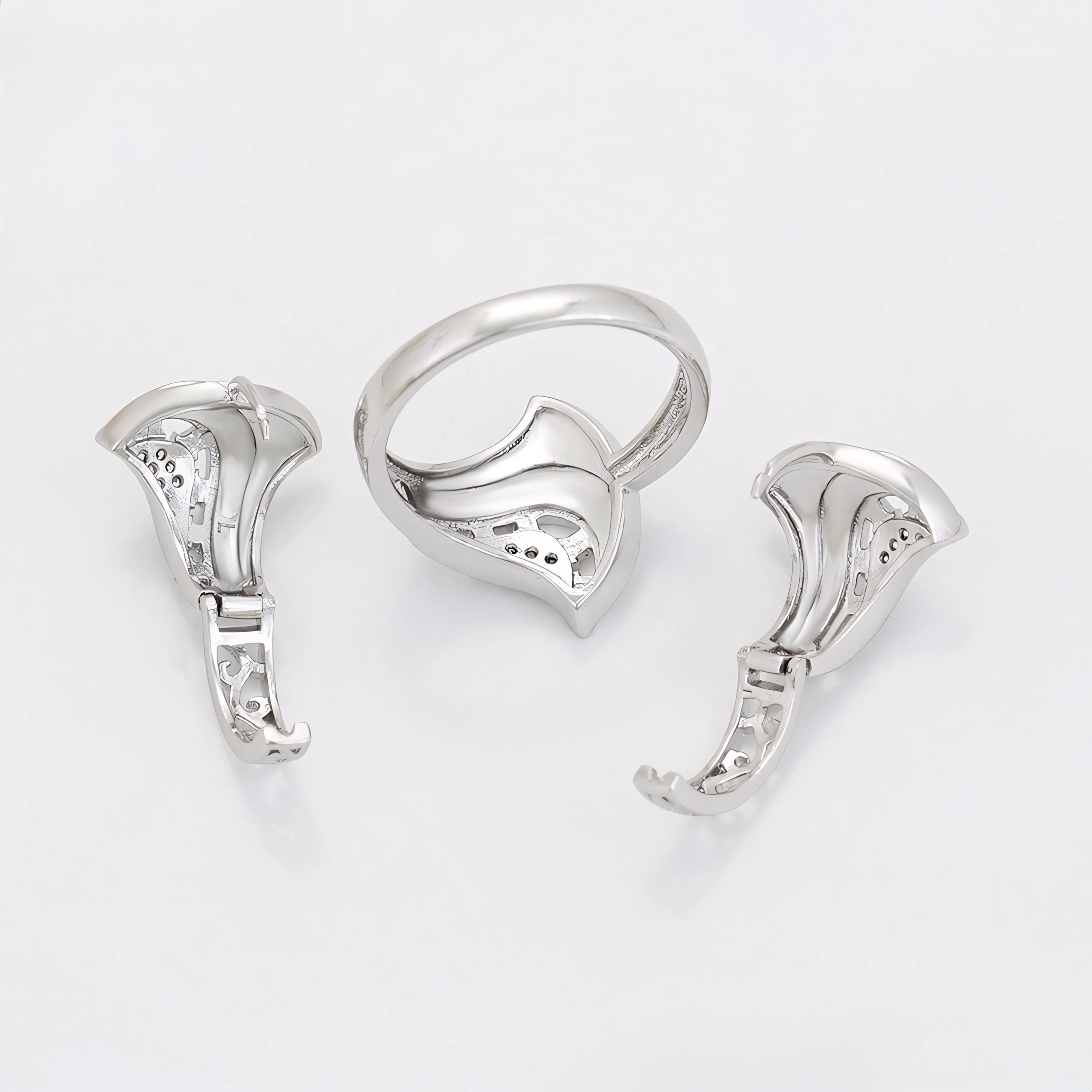 Set de Aretes y Anillo Chapado en Platino con Zirconia