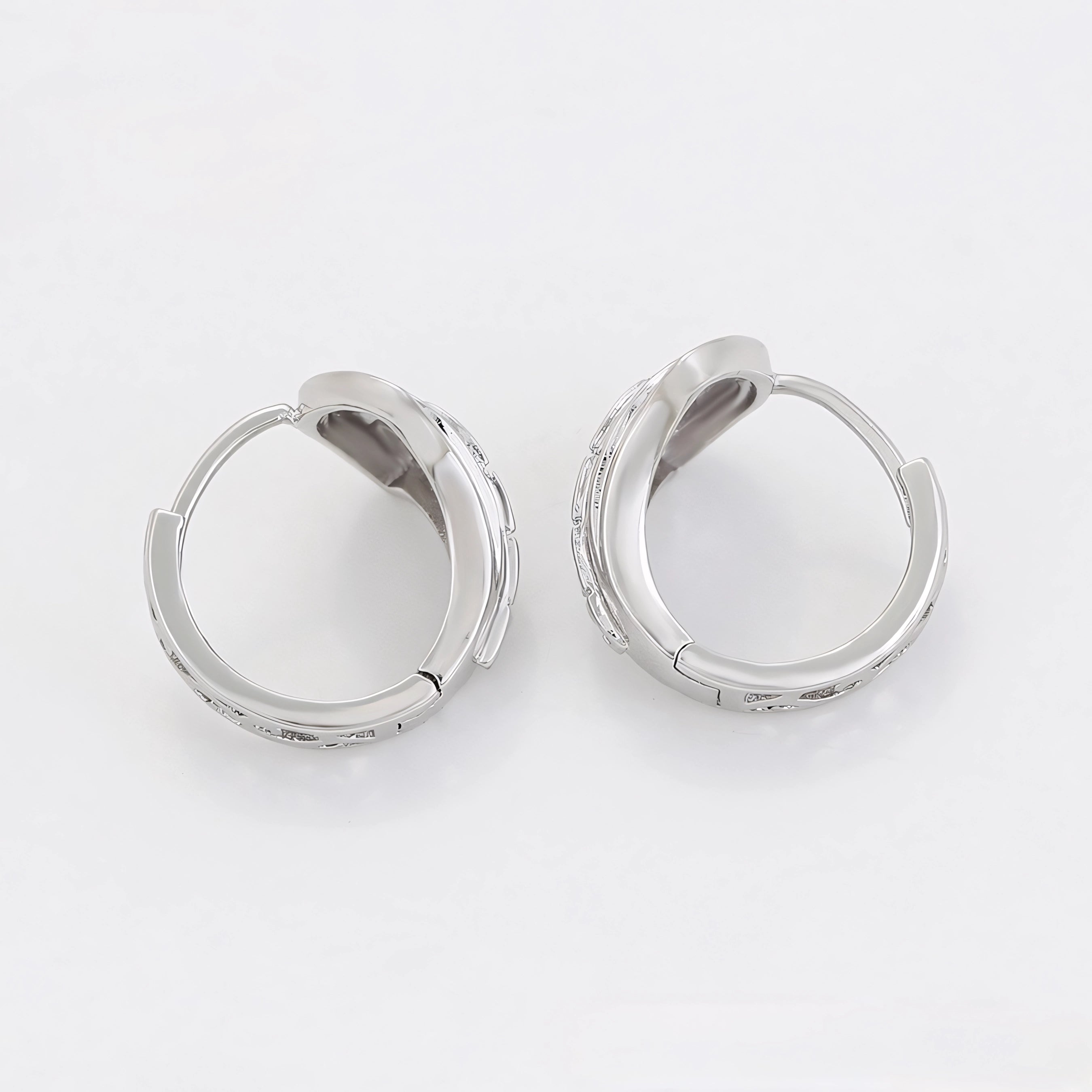 Set de Aretes y Anillo Chapado en Platino con Zirconia