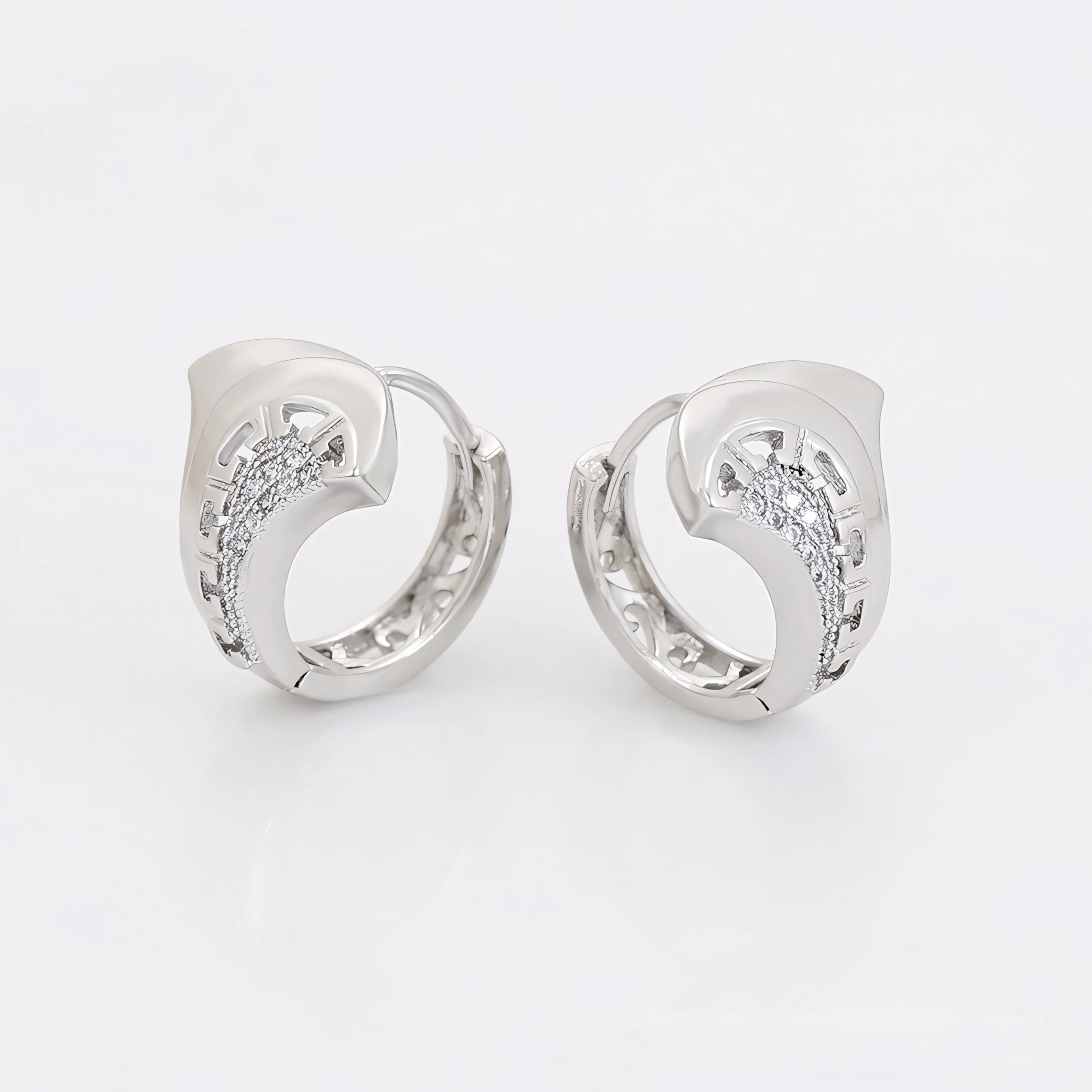 Set de Aretes y Anillo Chapado en Platino con Zirconia