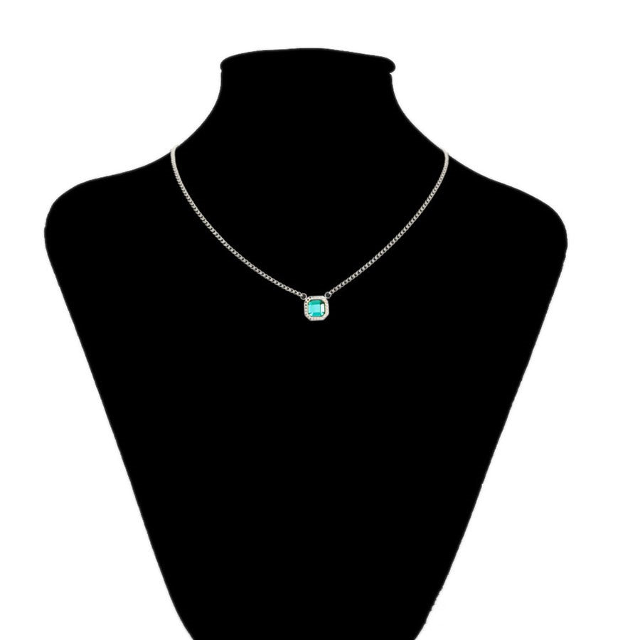 Collar y Aretes Esmeralda