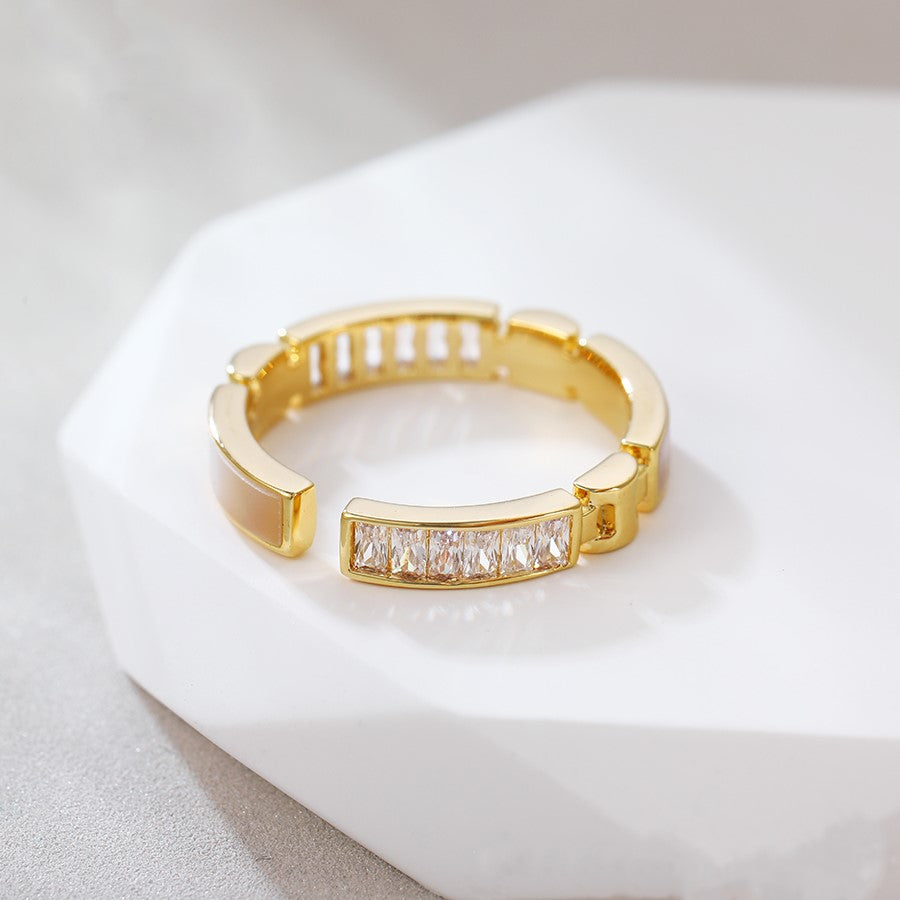 Anillo Baguettes y Concha