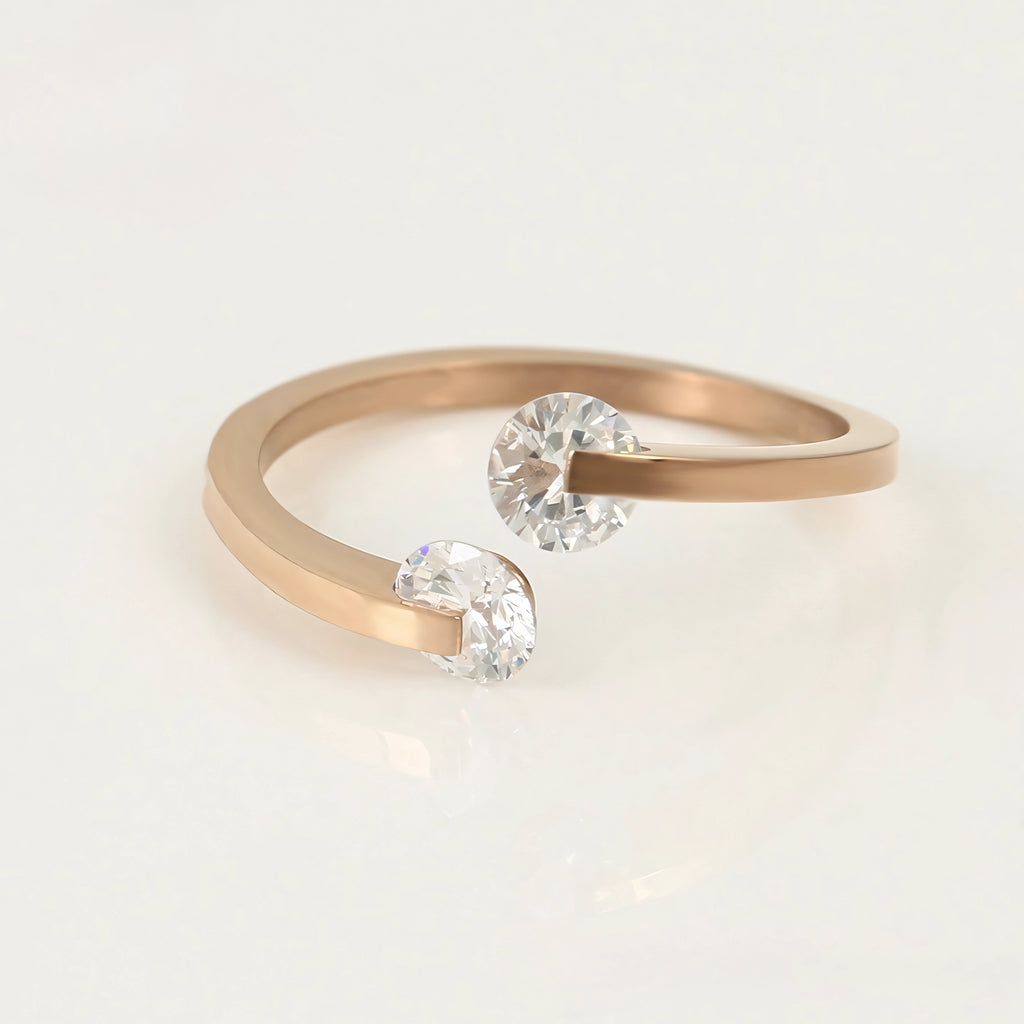 Anillo con Zirconia Acero inoxidable Rosado Elegante y Moderno