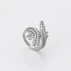 Anillo de Platino con Zirconia Incrustada