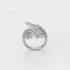 Anillo de Platino con Zirconia Incrustada