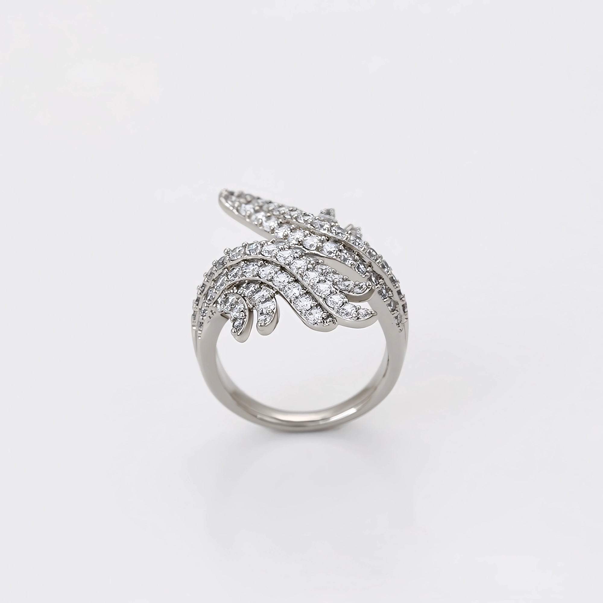 Anillo de Platino con Zirconia Incrustada