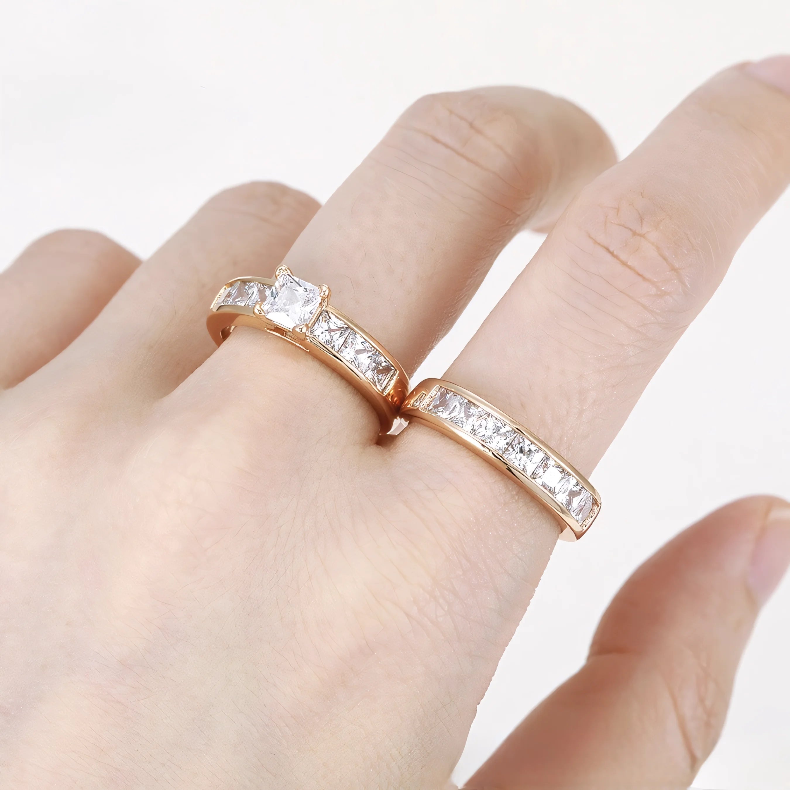 Anillo Doble Oro Laminado 18K con Zirconia Alianza