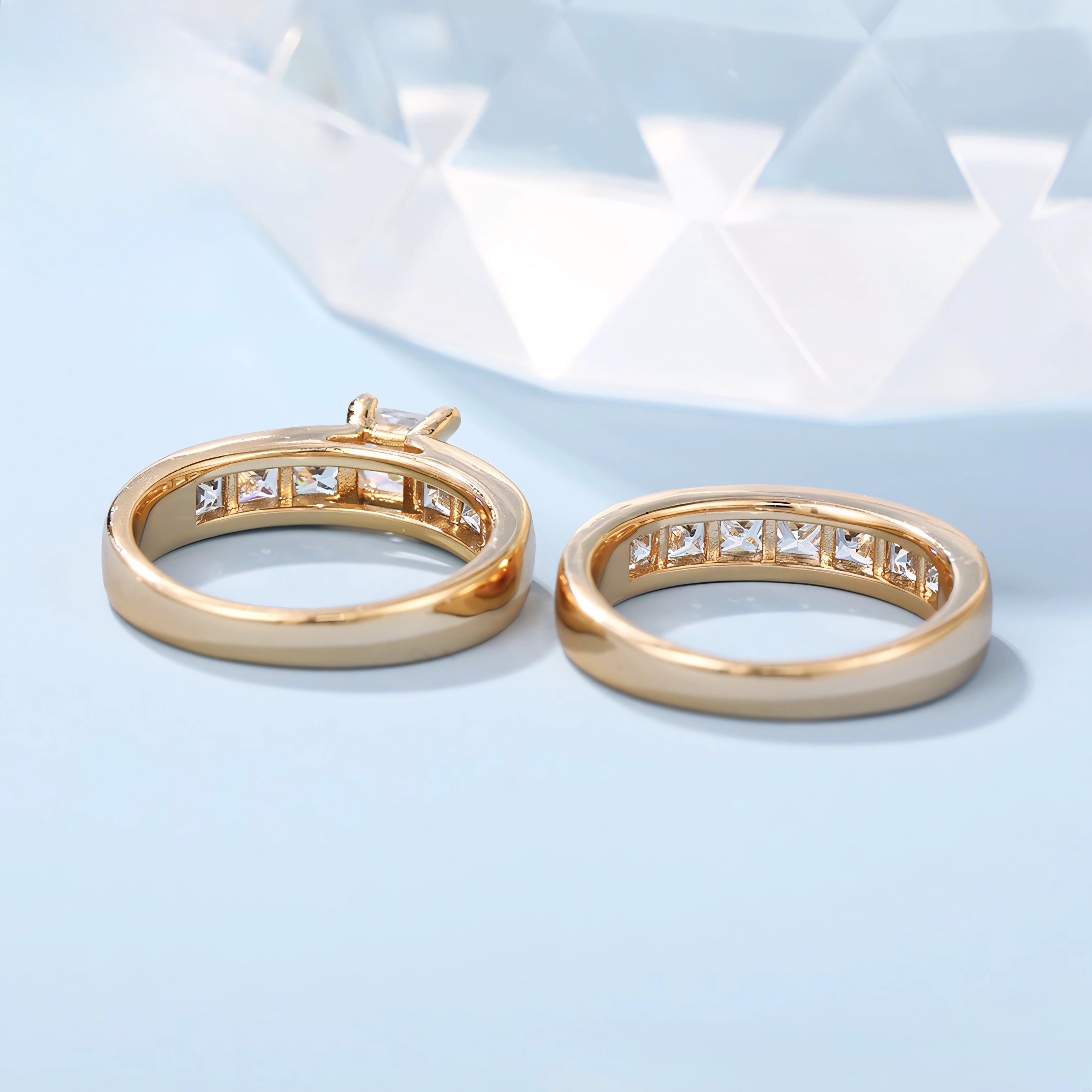 Anillo Doble Oro Laminado 18K con Zirconia Alianza