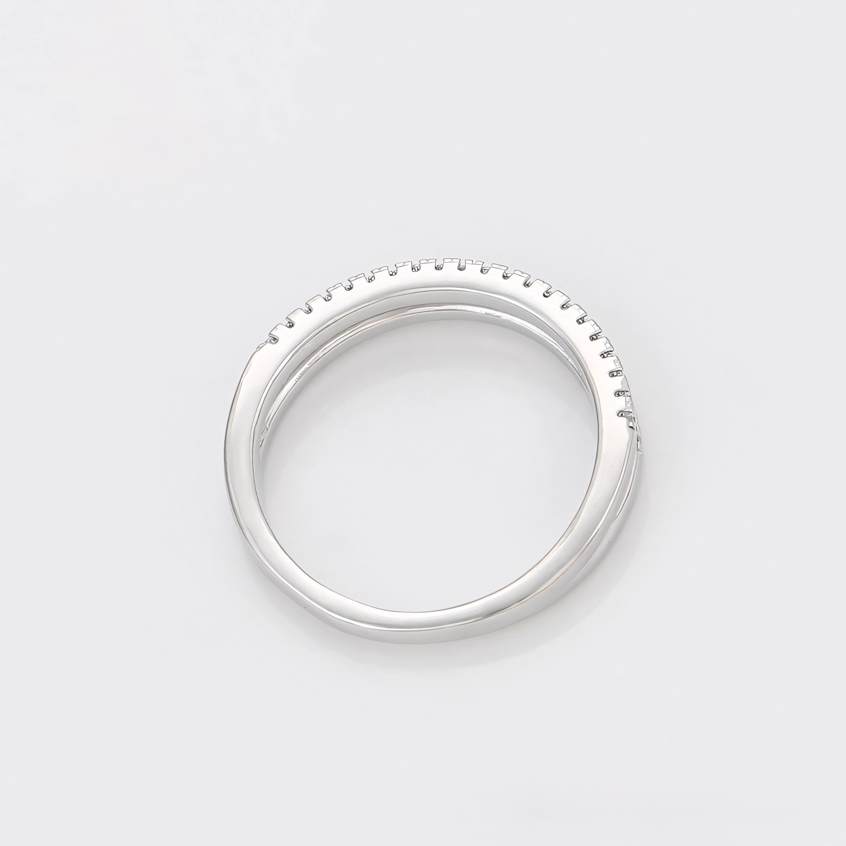 Anillo Elegante con Zirconia Chapado en Platino