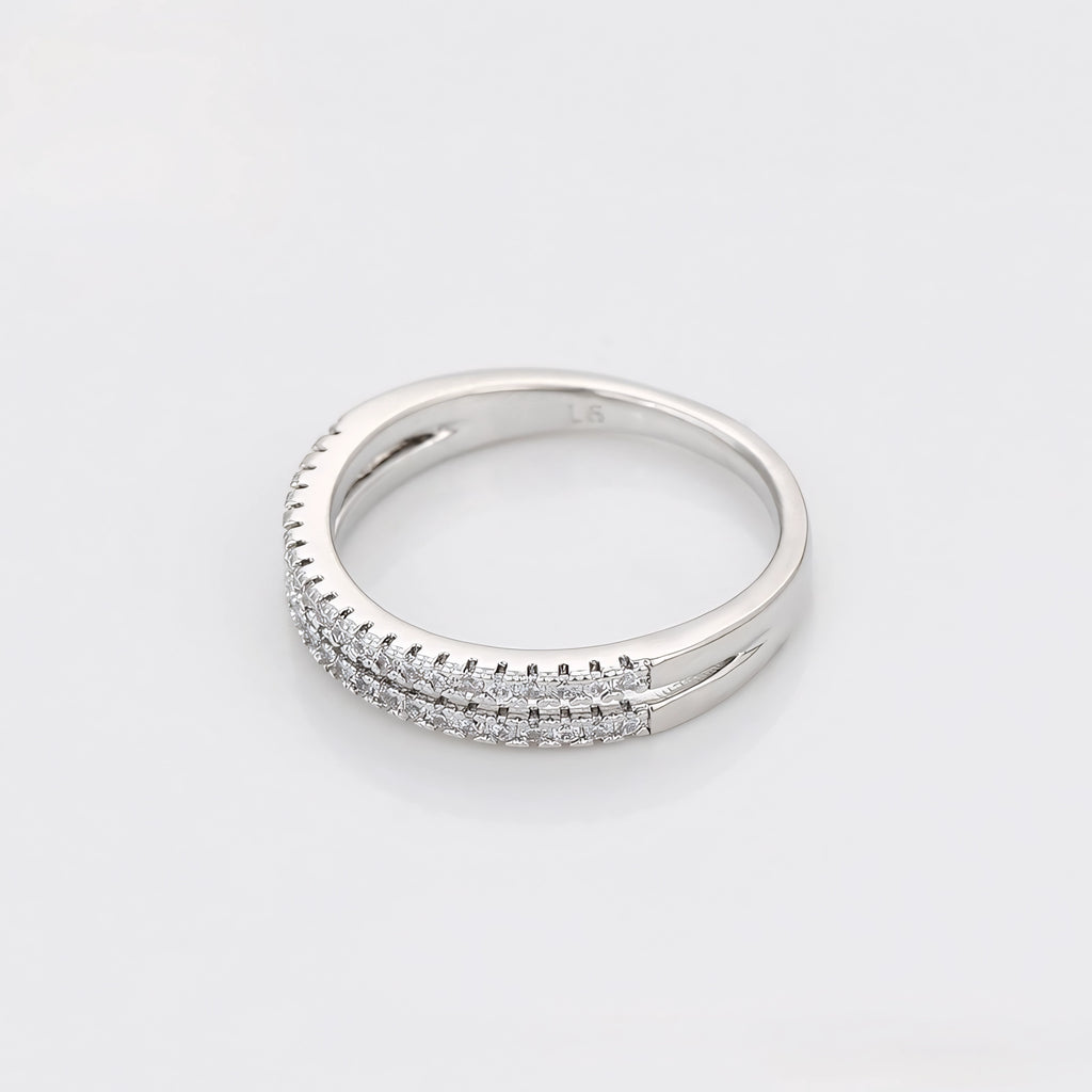 Anillo Elegante con Zirconia Chapado en Platino