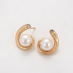 Aretes con Perla y Zirconia en Oro Laminado 18K