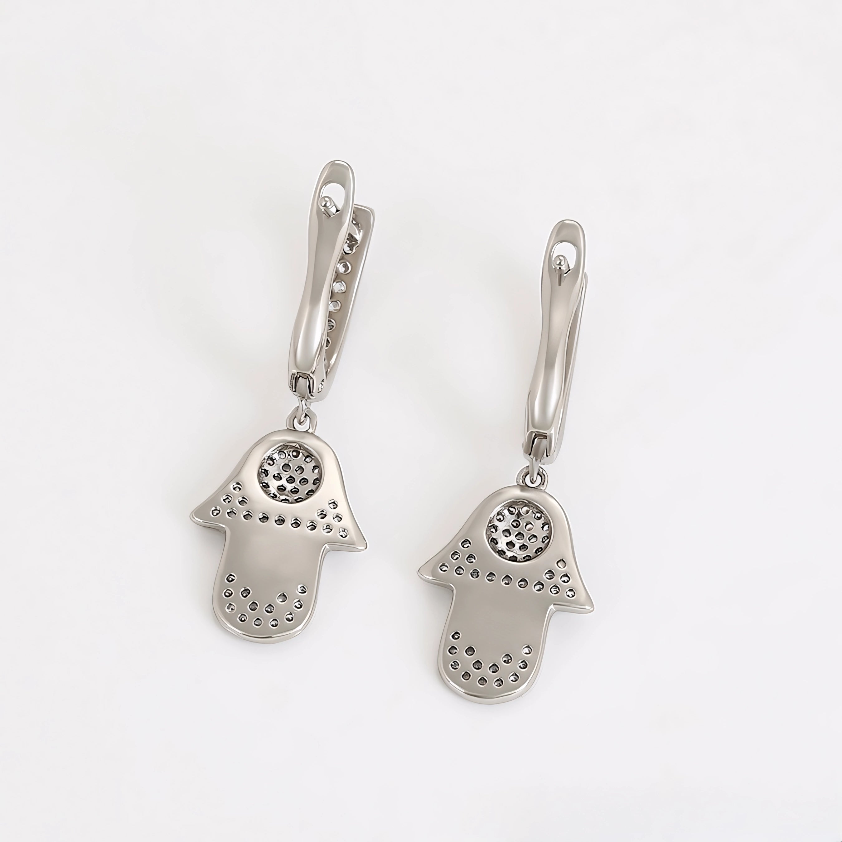 Aretes Mano de Fátima Chapado en Platino con Zirconias