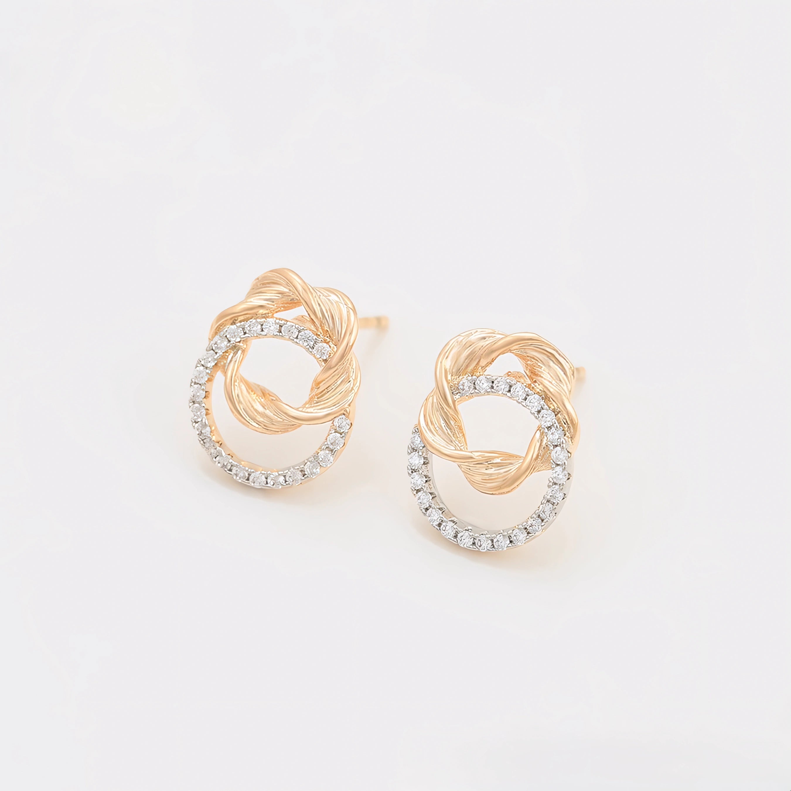 Aretes Multicolor con Doble C’rculo en Oro Laminado 18K