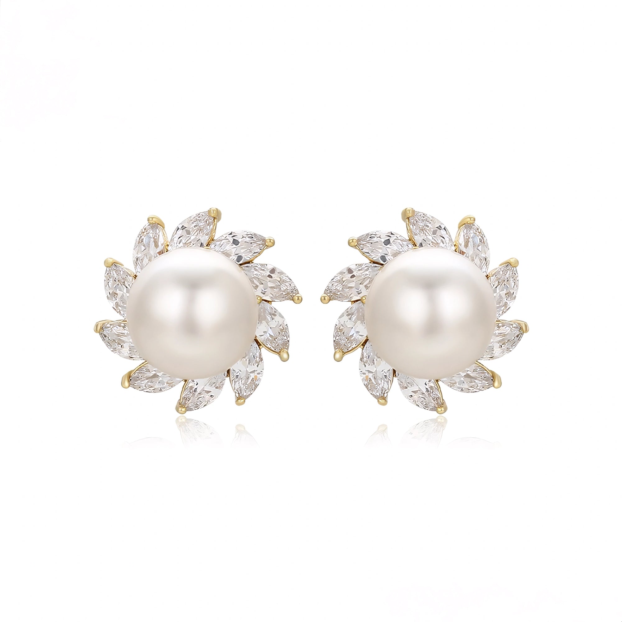 Aretes Redondos con Zirconias y Perla Oro Laminado 14K