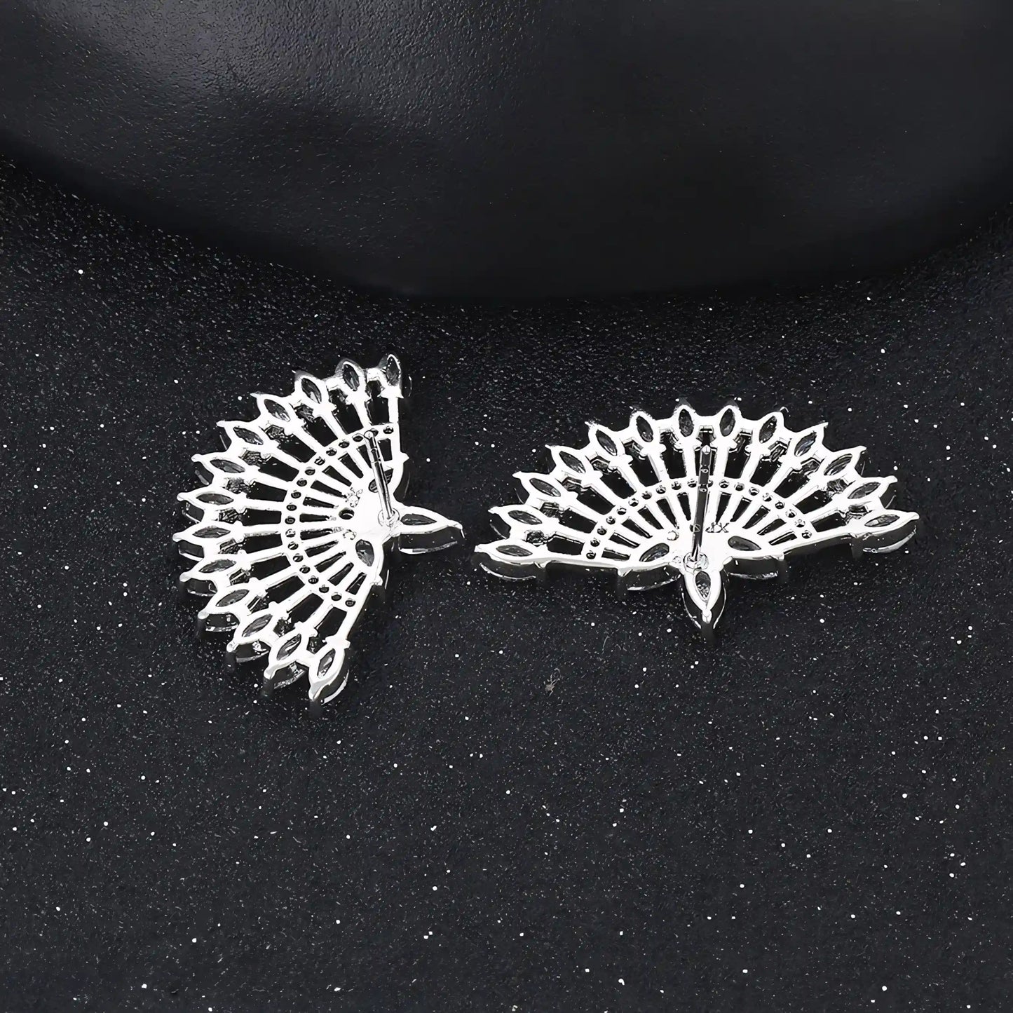 Aretes Serie Deluxe Chapado en Platino con Zirconias