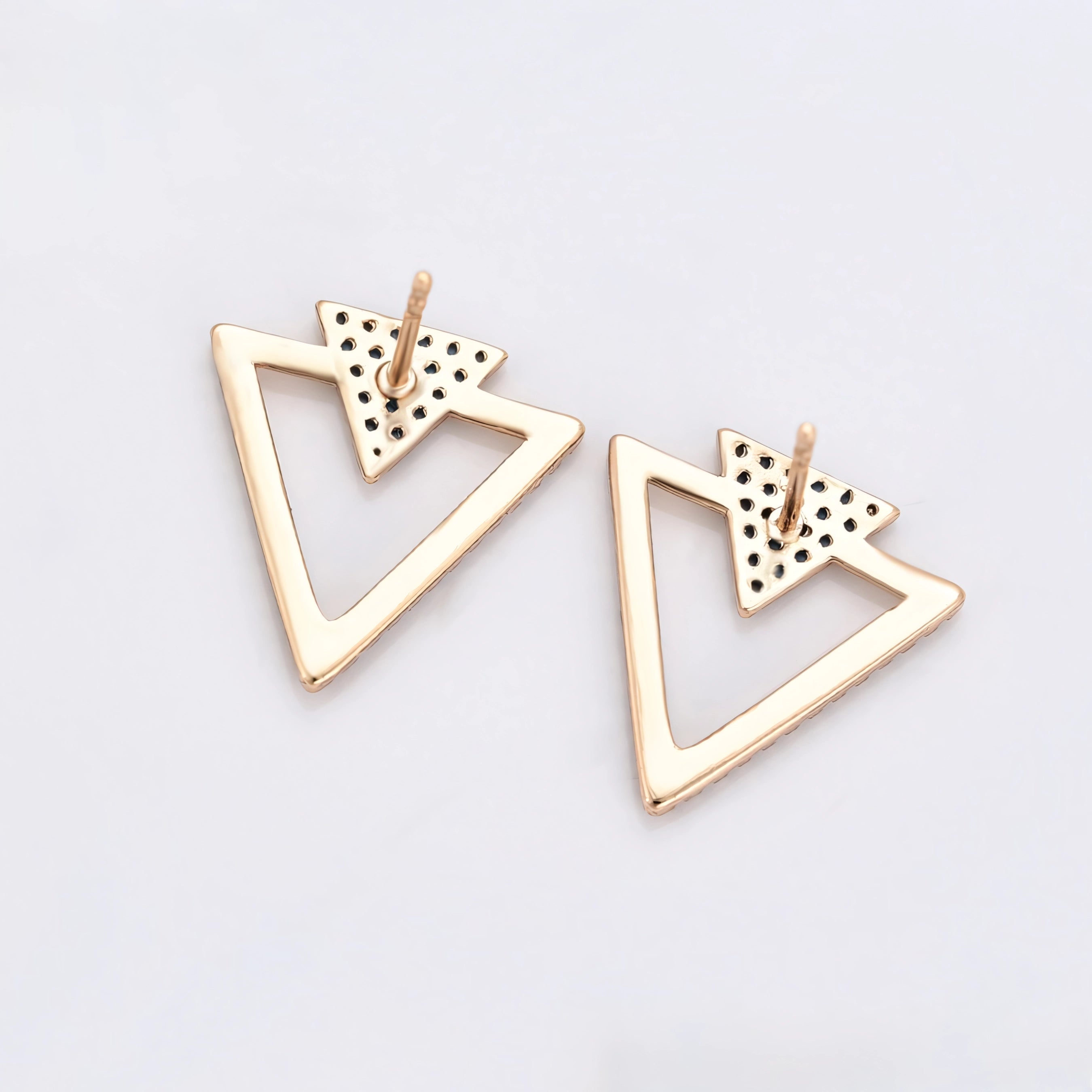 Aretes Triangulares Elegantes Oro Laminado 18K
