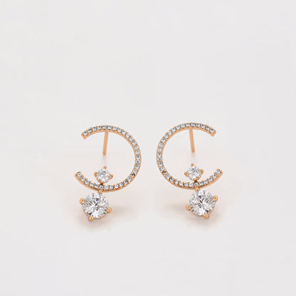 Broquel Semicírculo con Zirconia Elegante Oro Laminado 18K