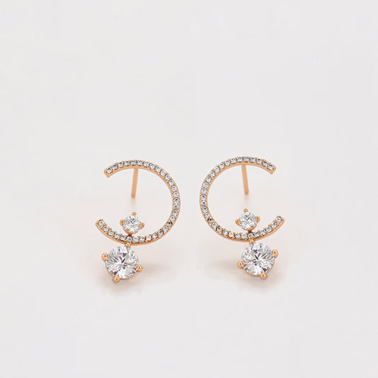 Broquel Semicírculo con Zirconia Elegante Oro Laminado 18K