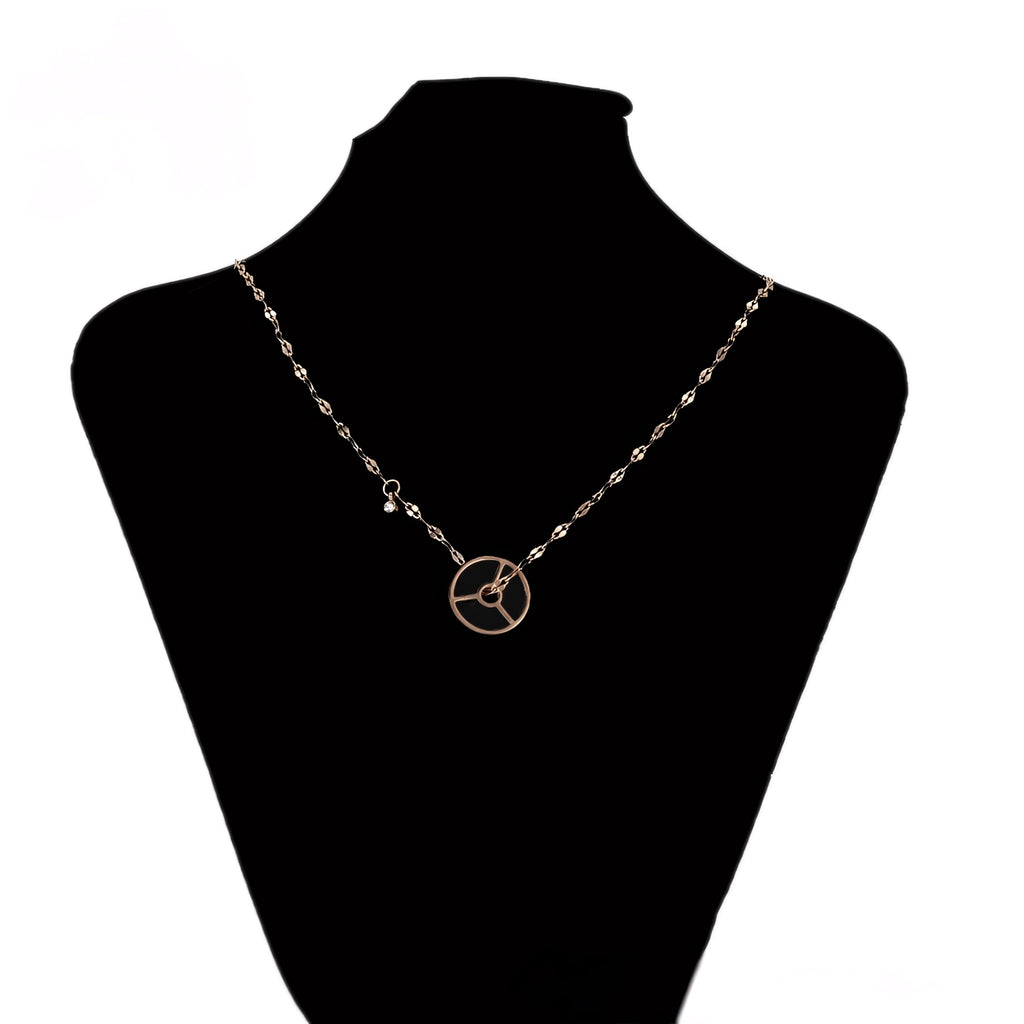 Collar Acero Oro Rosa Con Detalles Negros Elegante