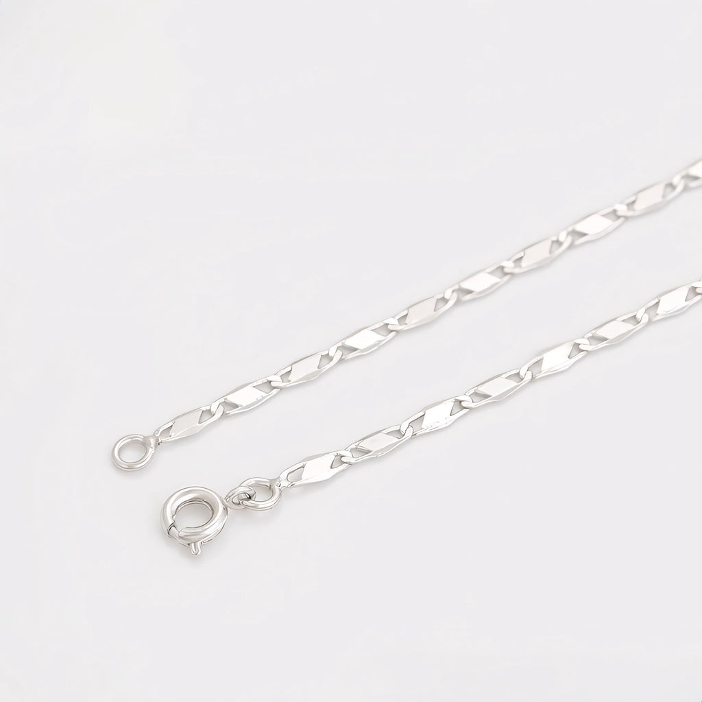 Collar Cruz Clásica Chapado En Platino