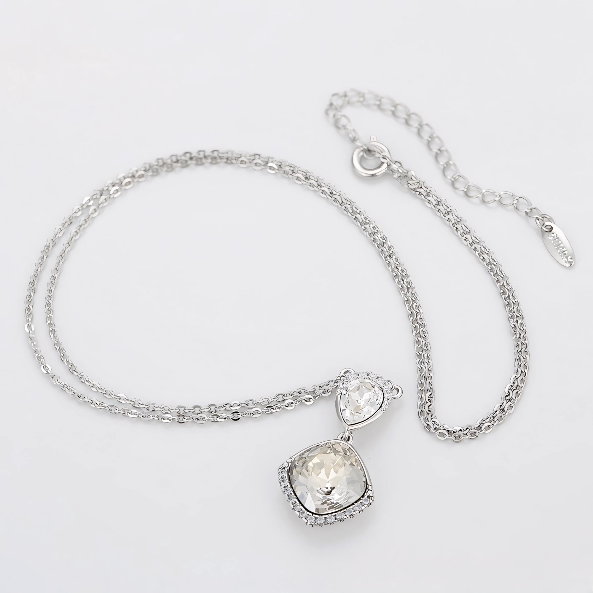 Collar Doble Lágrima Con Zirconia Elegante