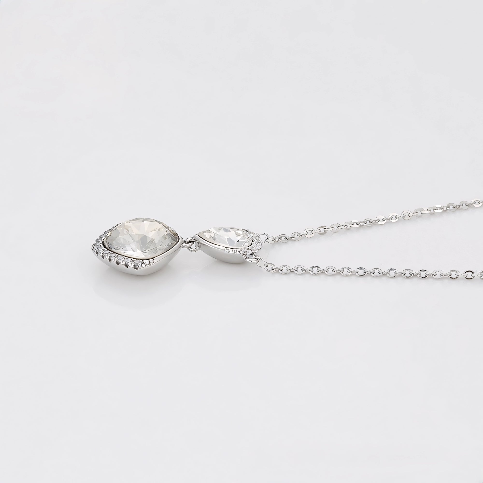 Collar Doble Lágrima Con Zirconia Elegante
