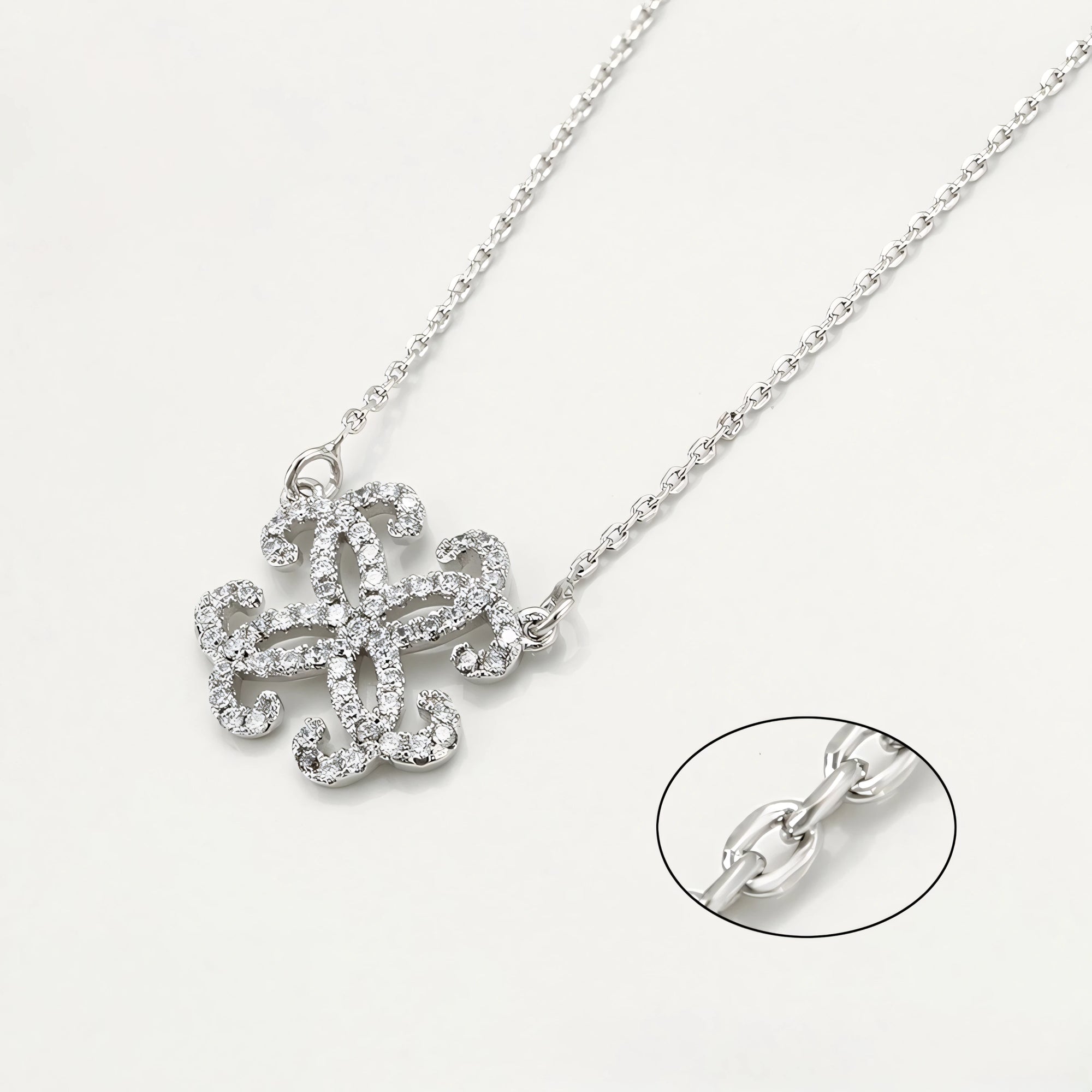 Collar Elegante Con Zirconia Chapado En Platino