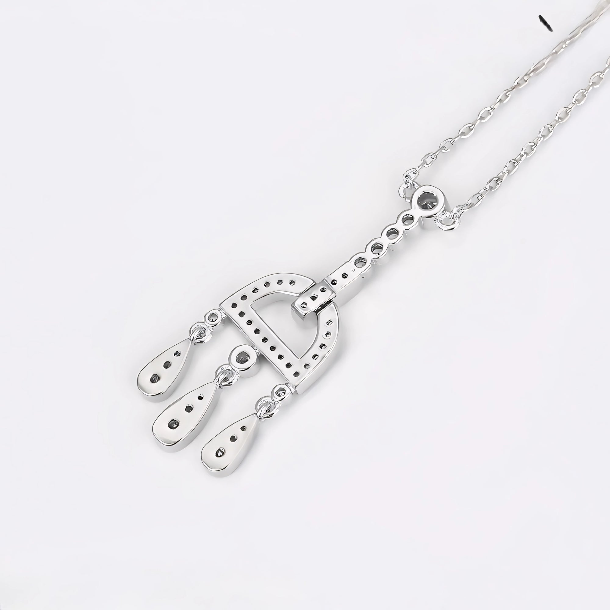 Collar Geométrico Elegante Con Zirconias Chapado En Platino