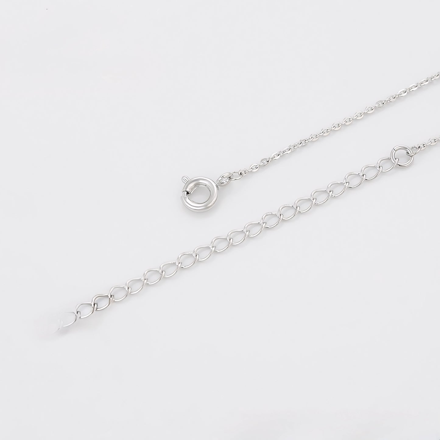 Collar Minimalista Elegante Con Zirconias Chapado En Platino