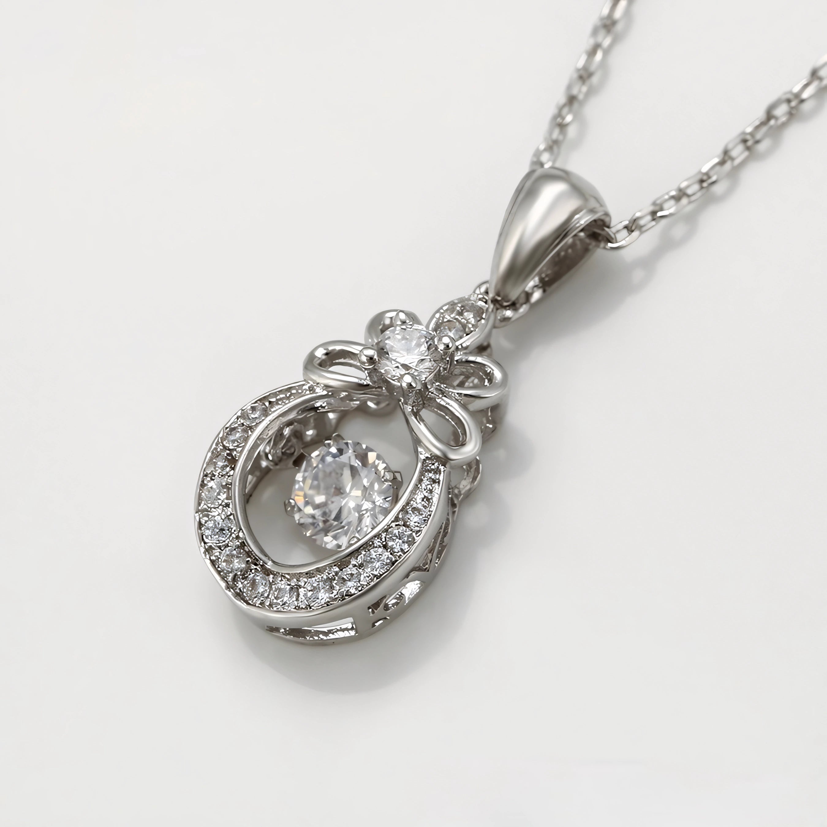 Collar Solitario Con Zirconias Chapado En Platino