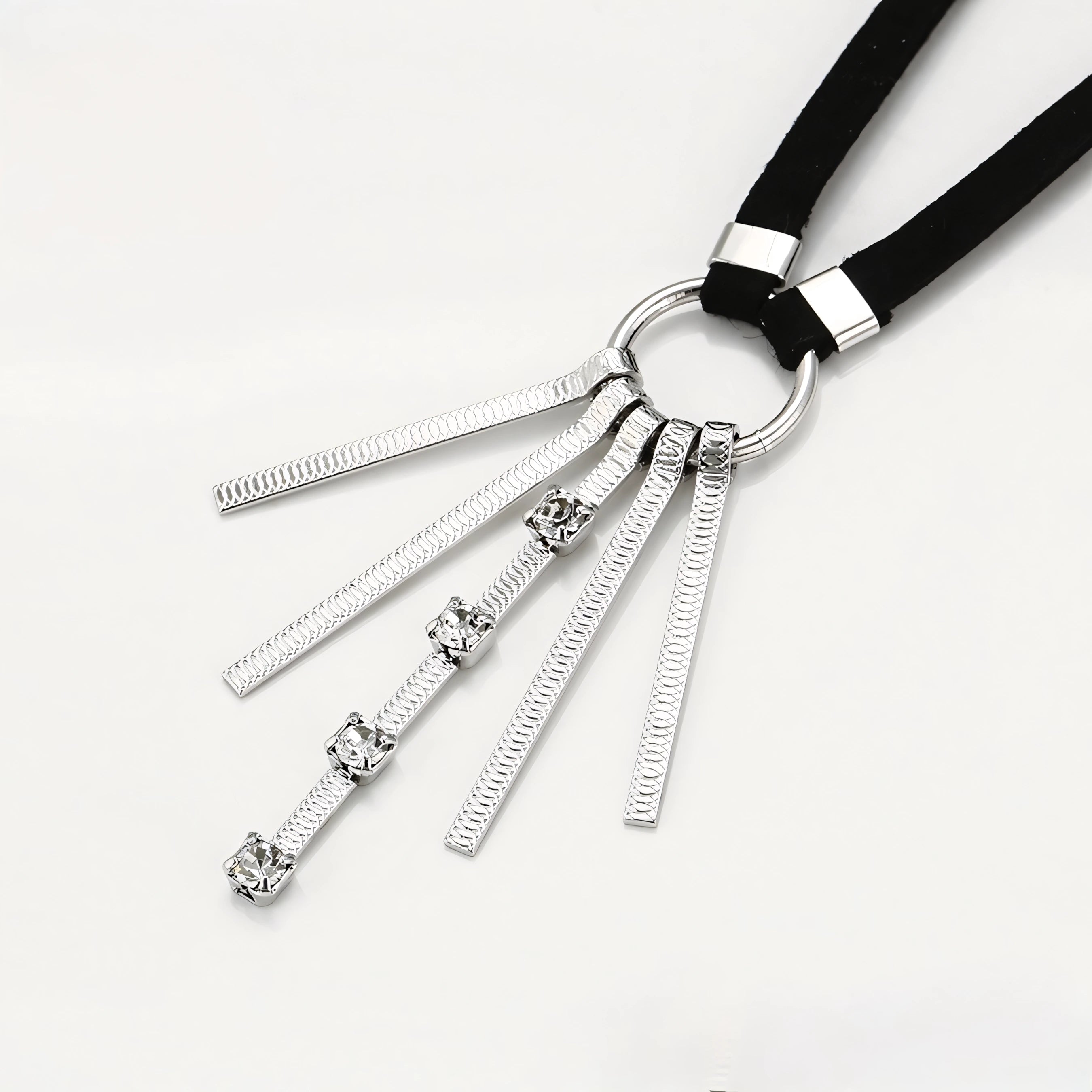 Collar Tipo Choker Con Dijes Colgantes Chapado En Platino