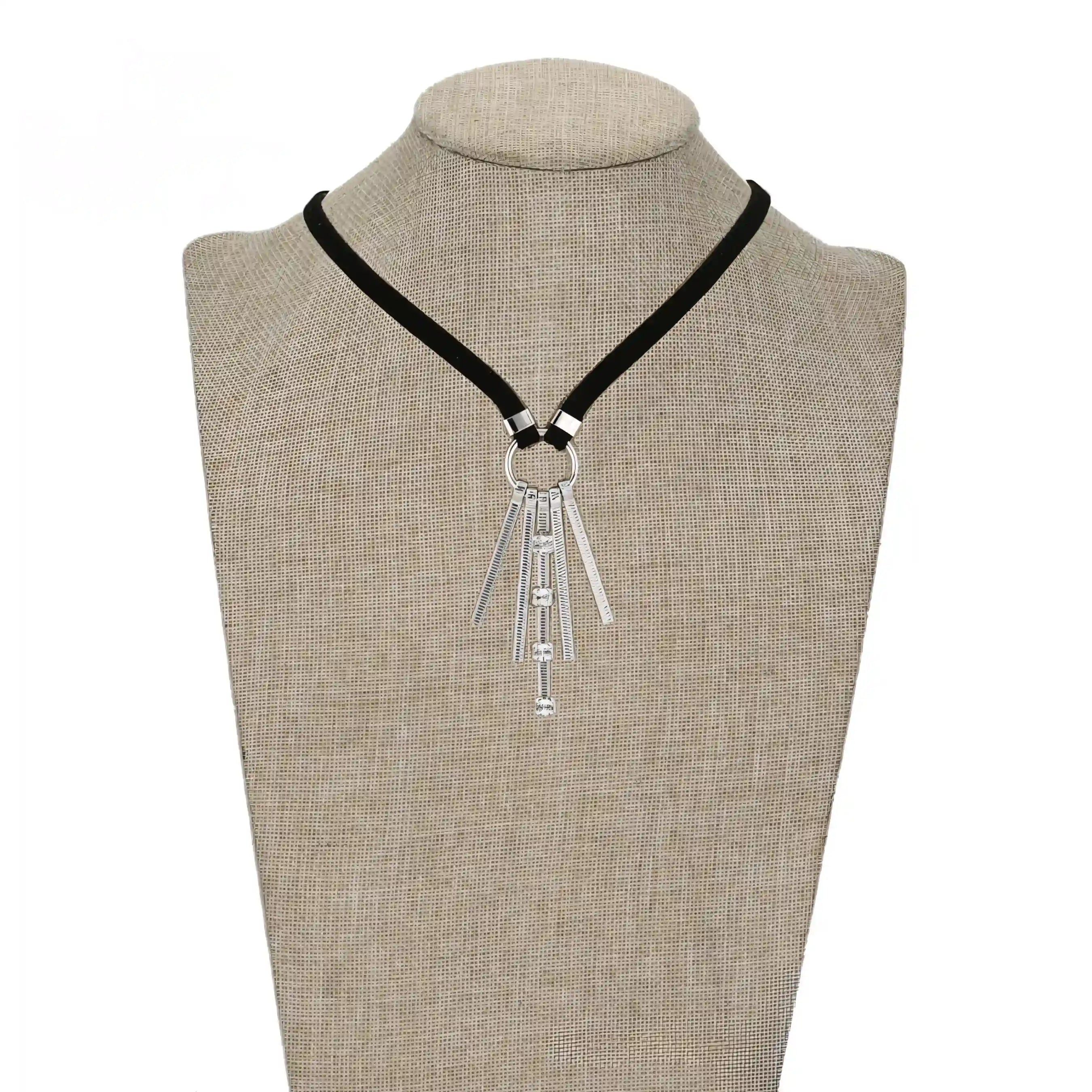 Collar Tipo Choker Con Dijes Colgantes Chapado En Platino
