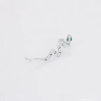 Ear Cuff Serpiente Elegante con Zirconias y Detalles Verdes Chapado en Platino