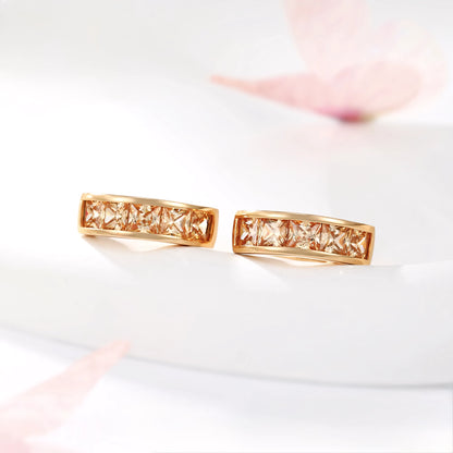 Huggie Minimalista con Zirconia Oro Laminado 18K