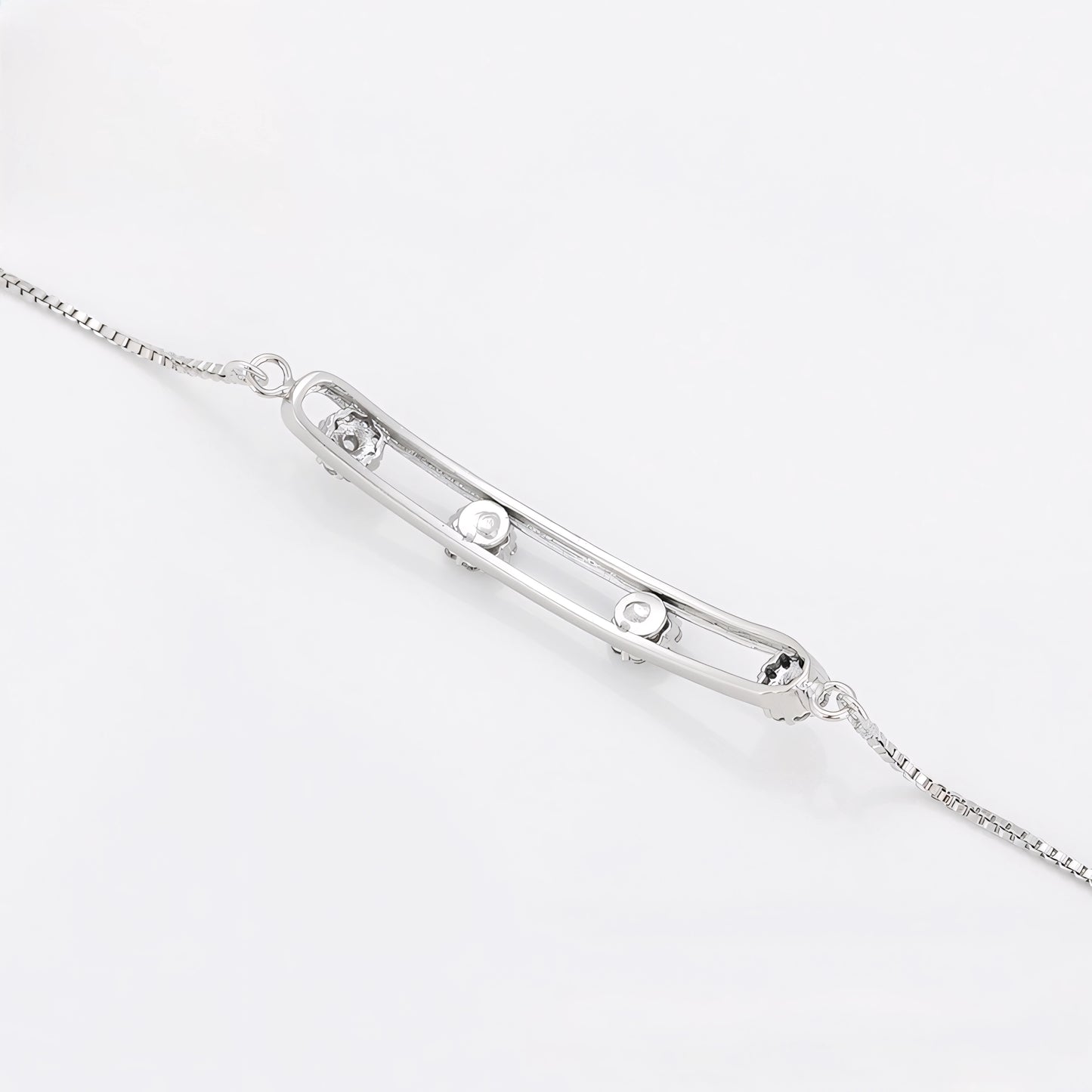 Pulsera con Zirconias Brillantes Chapada en Platino Estilo Elegante