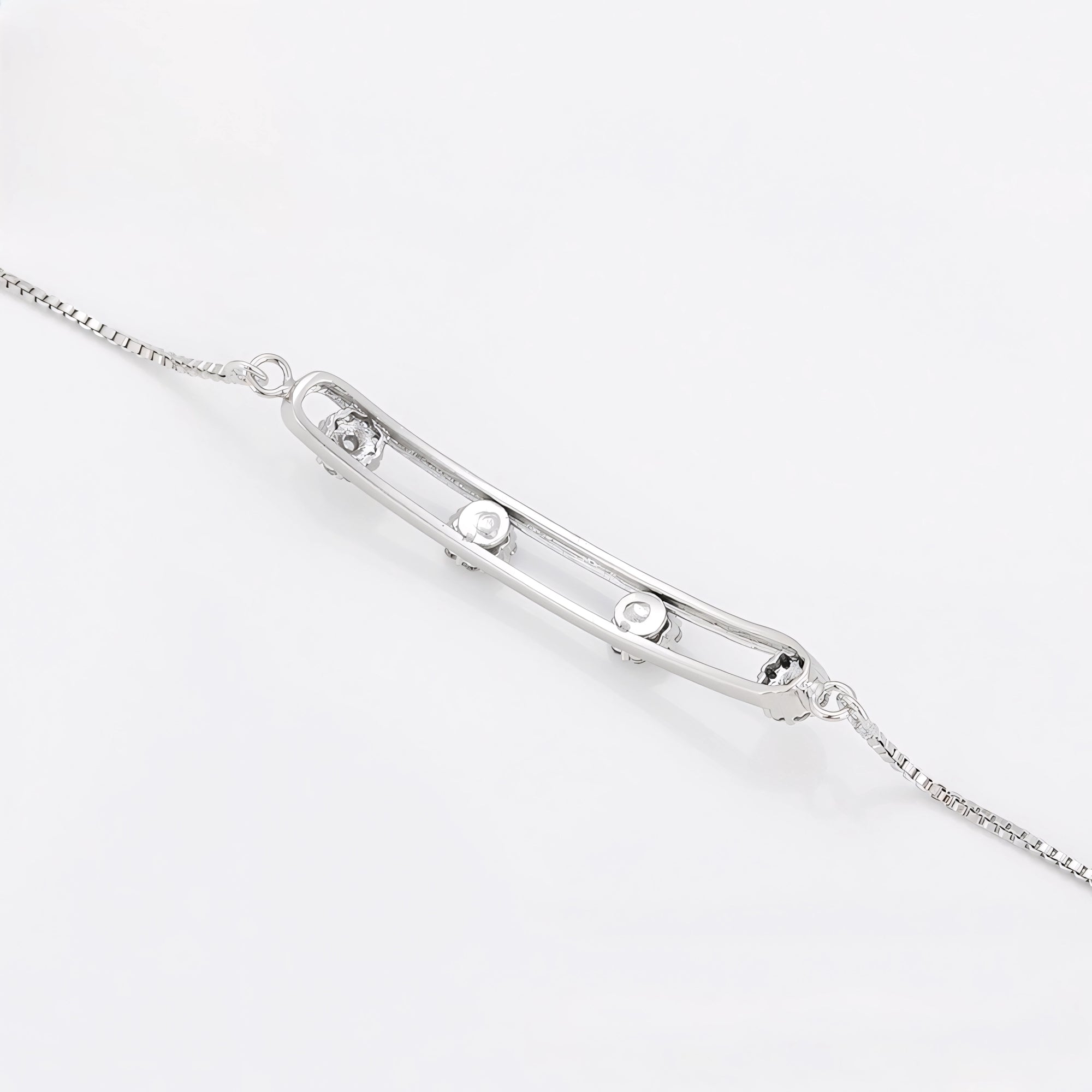 Pulsera con Zirconias Brillantes Chapada en Platino Estilo Elegante