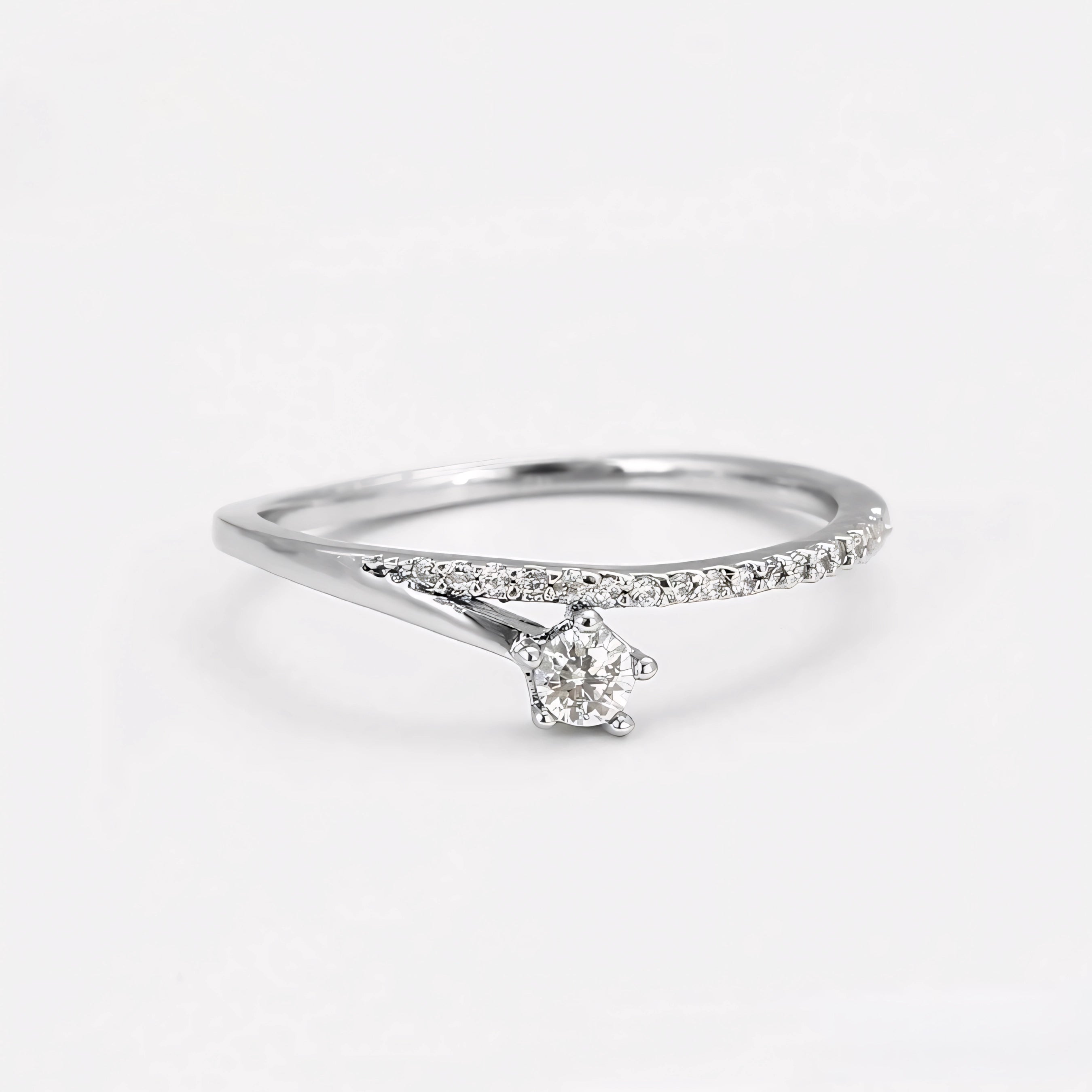 Set de Anillo Aretes y Collar Chapado en Platino con Zirconia Fina