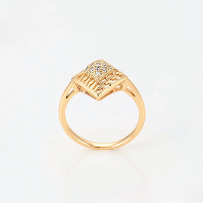 Set de Aretes y Anillo en Oro Laminado 18K Elegante