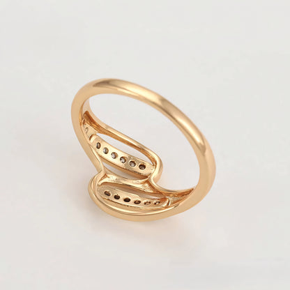 Set de Aretes y Anillo en Oro Laminado 18K Uso Diario
