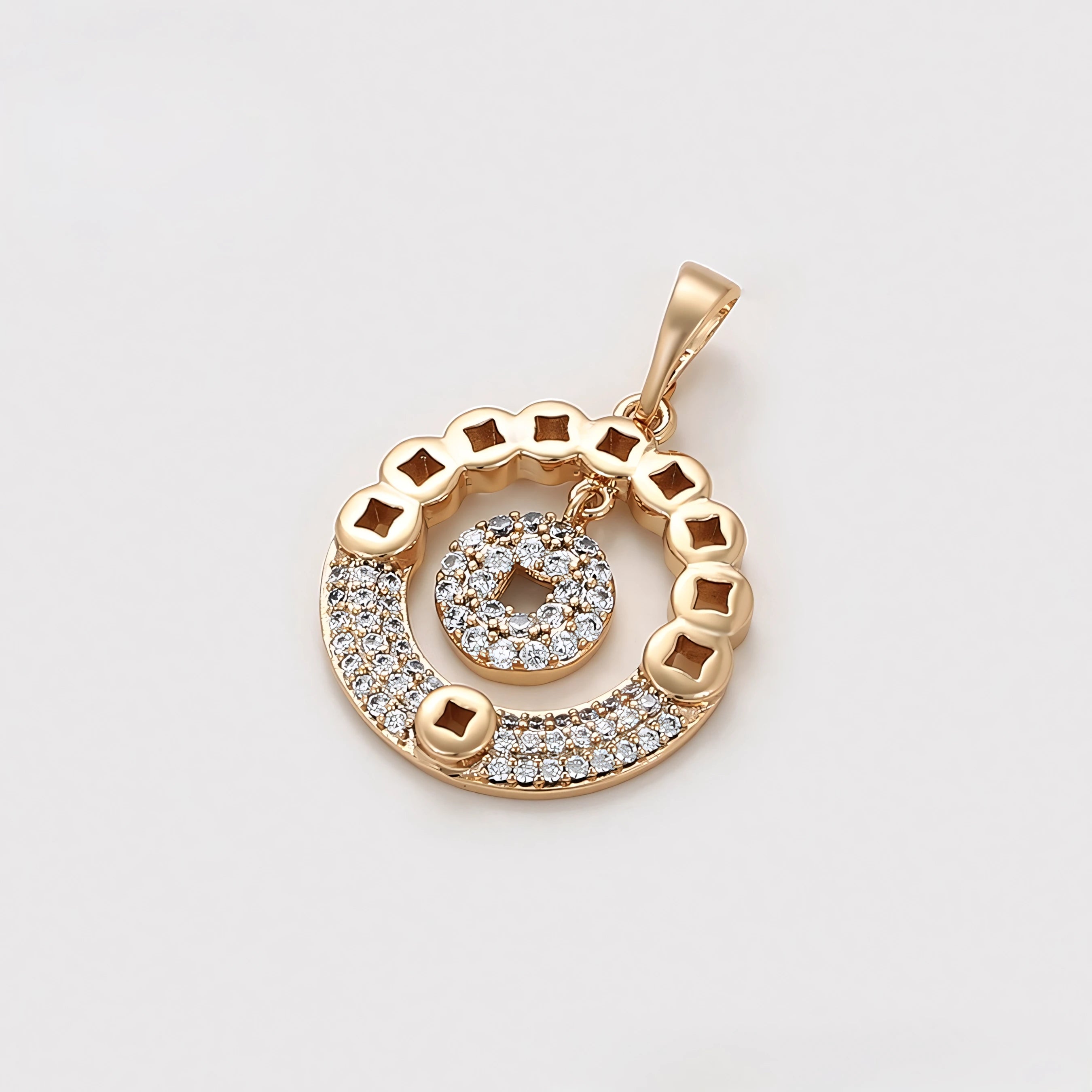 Set de Lujo Aretes Anillo Brazalete y Dije en Oro Laminado 18K